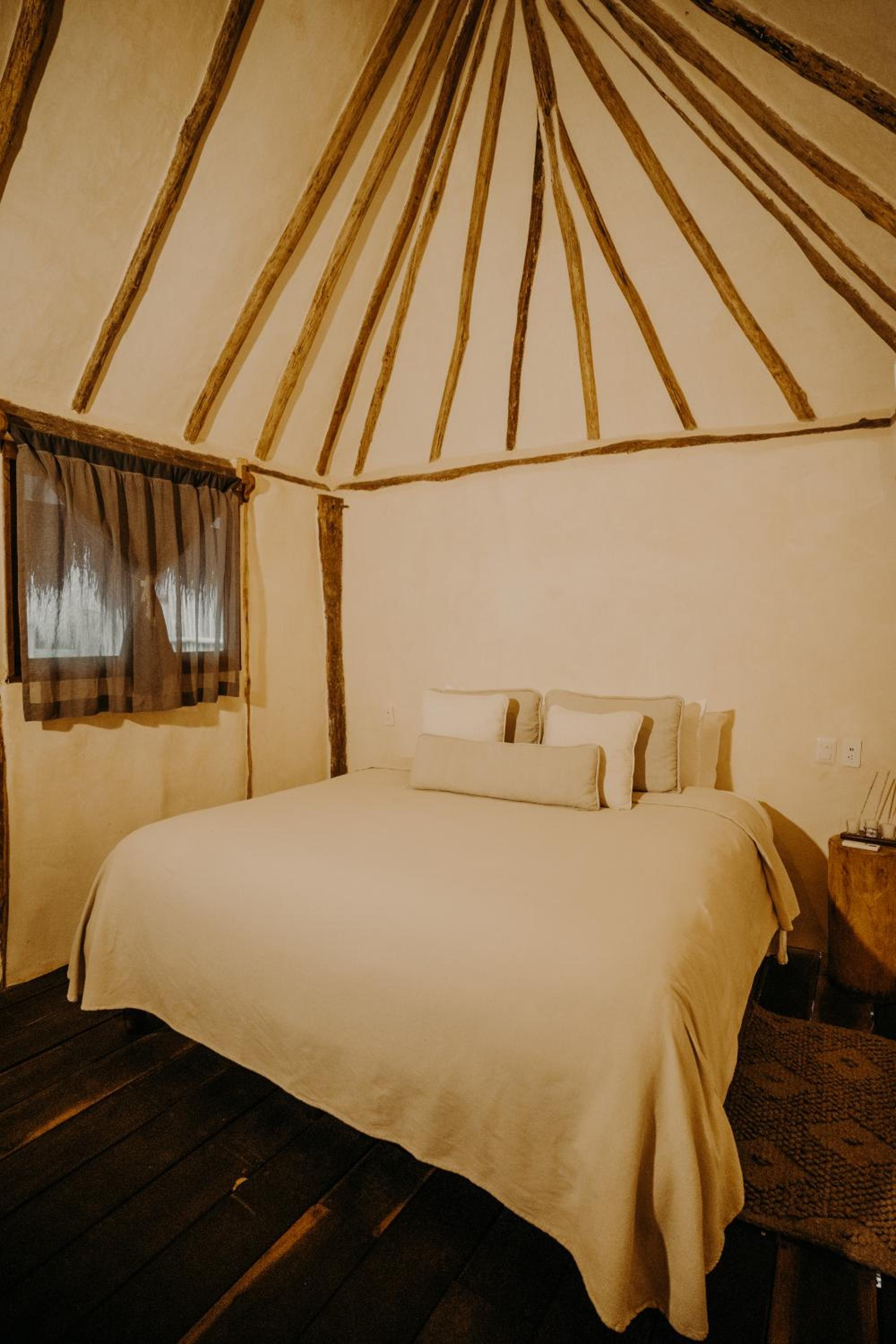 Double Room - Photo 5