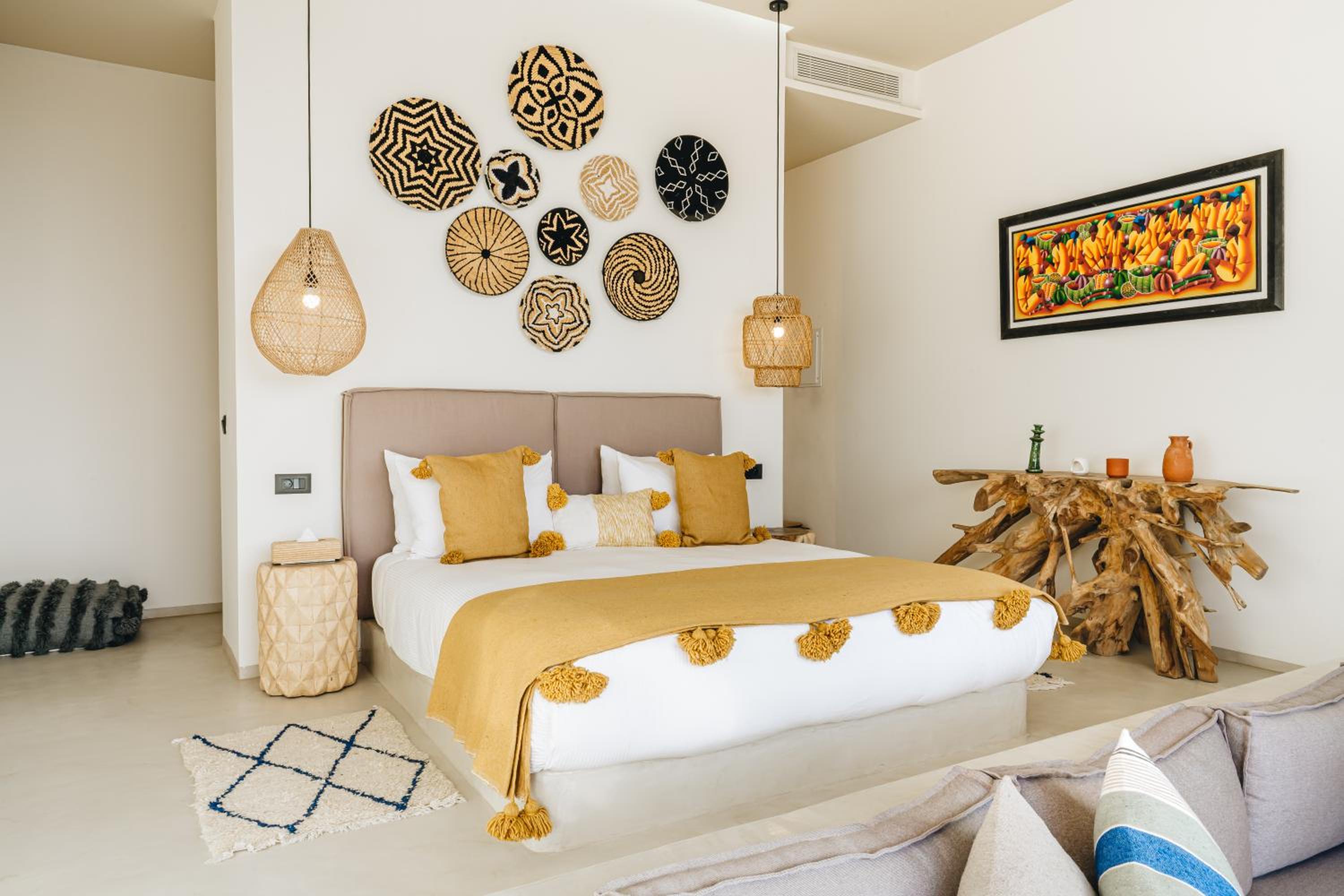 Premium Waterfront Suite - Photo 4