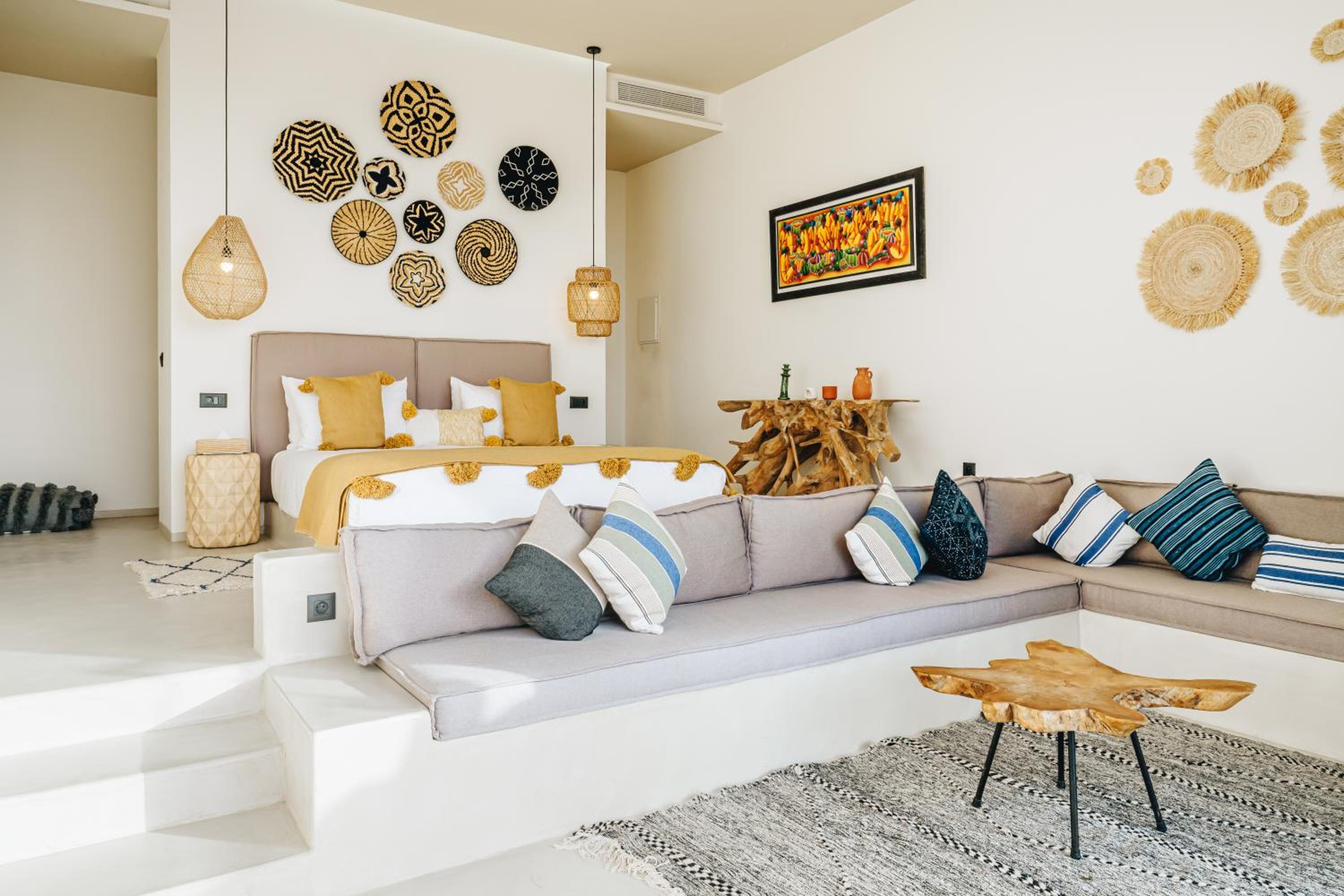 Premium Waterfront Suite - Photo 5