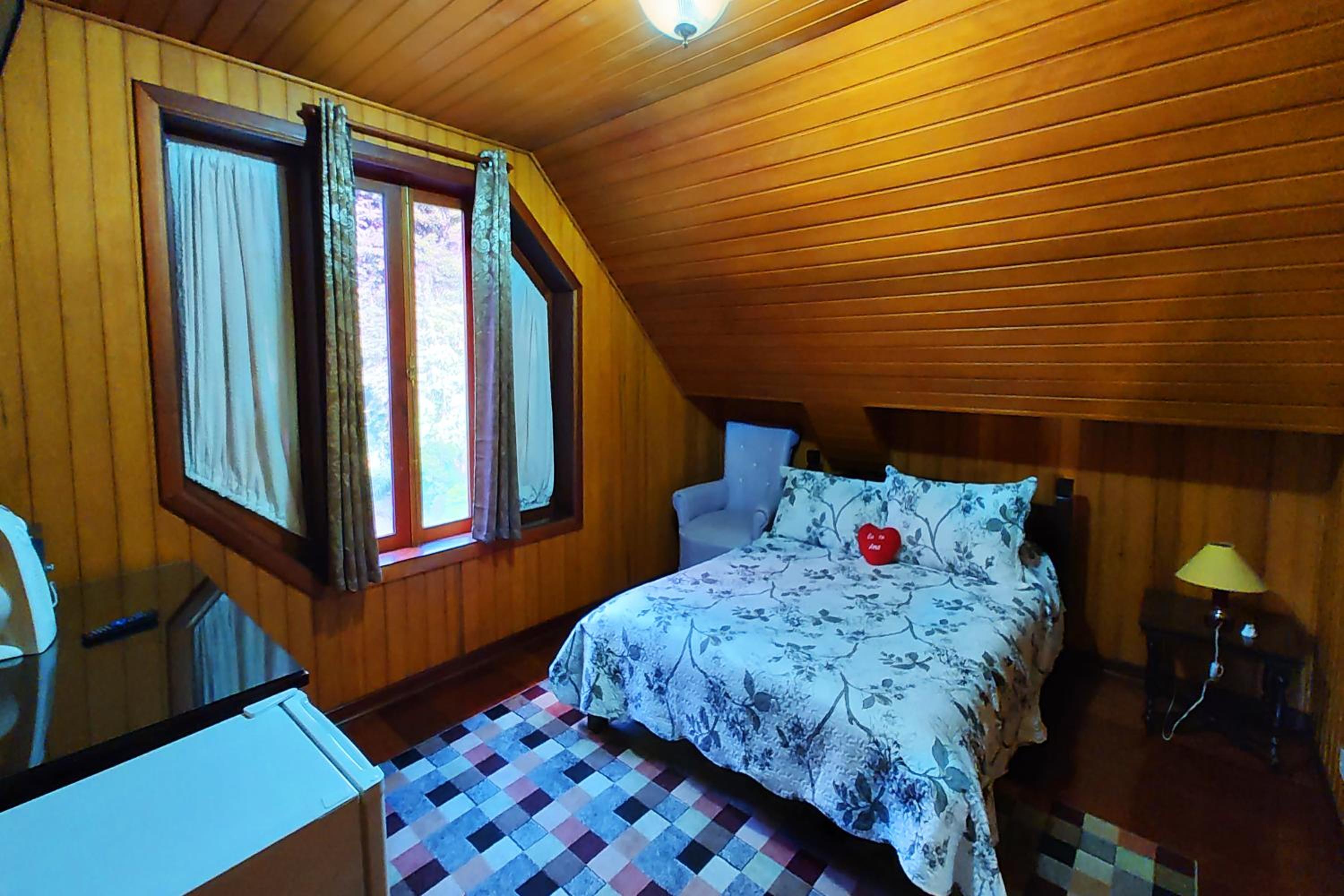 Family Room with Bathroom - Photo 5