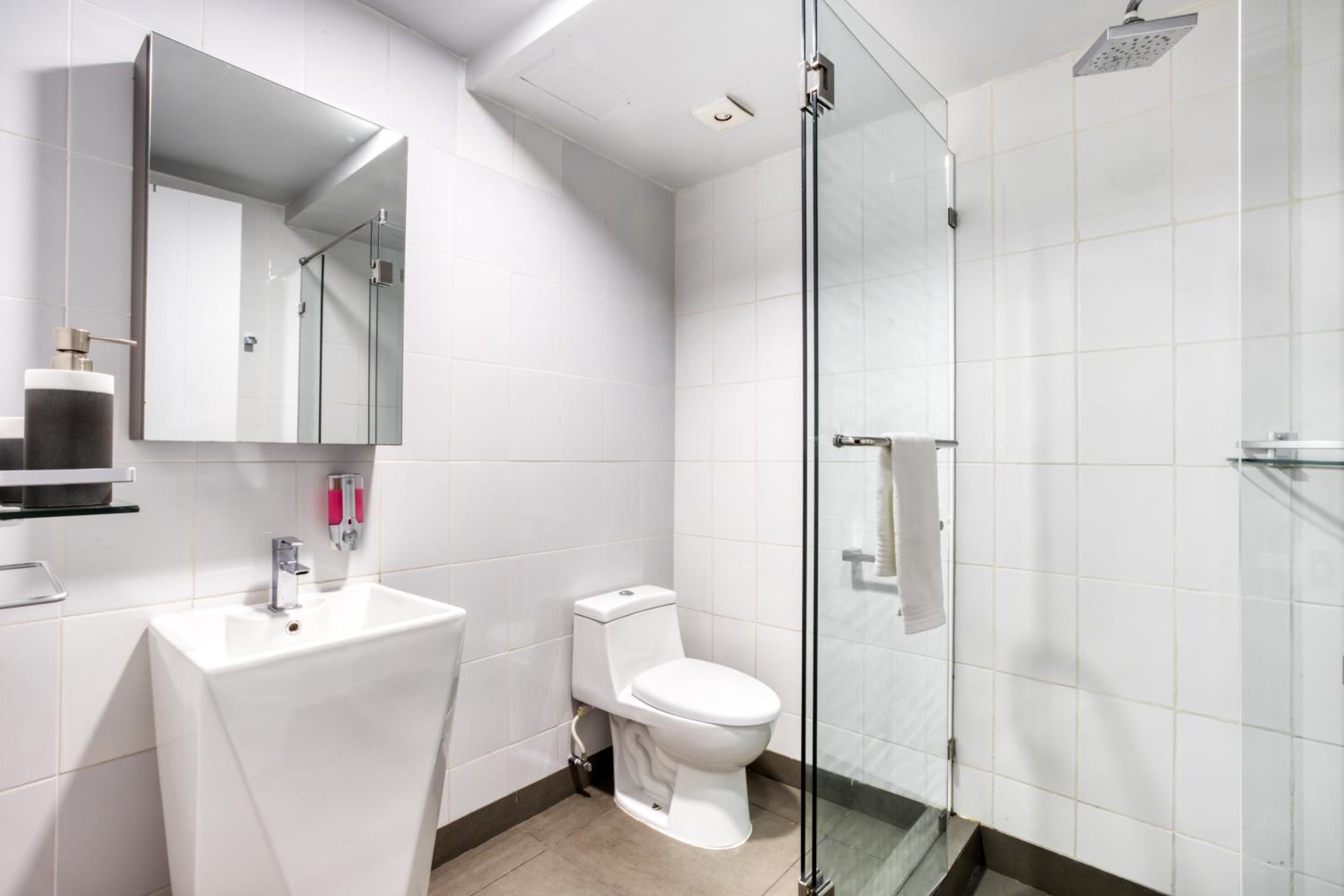 Stylish Apartment - Photo 7