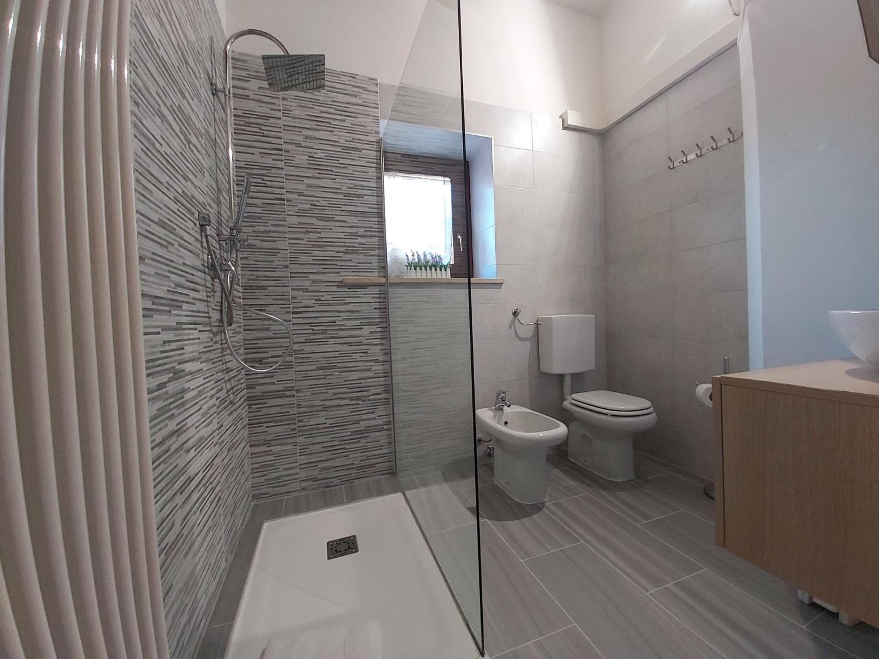 Deluxe Double Room - Photo 8
