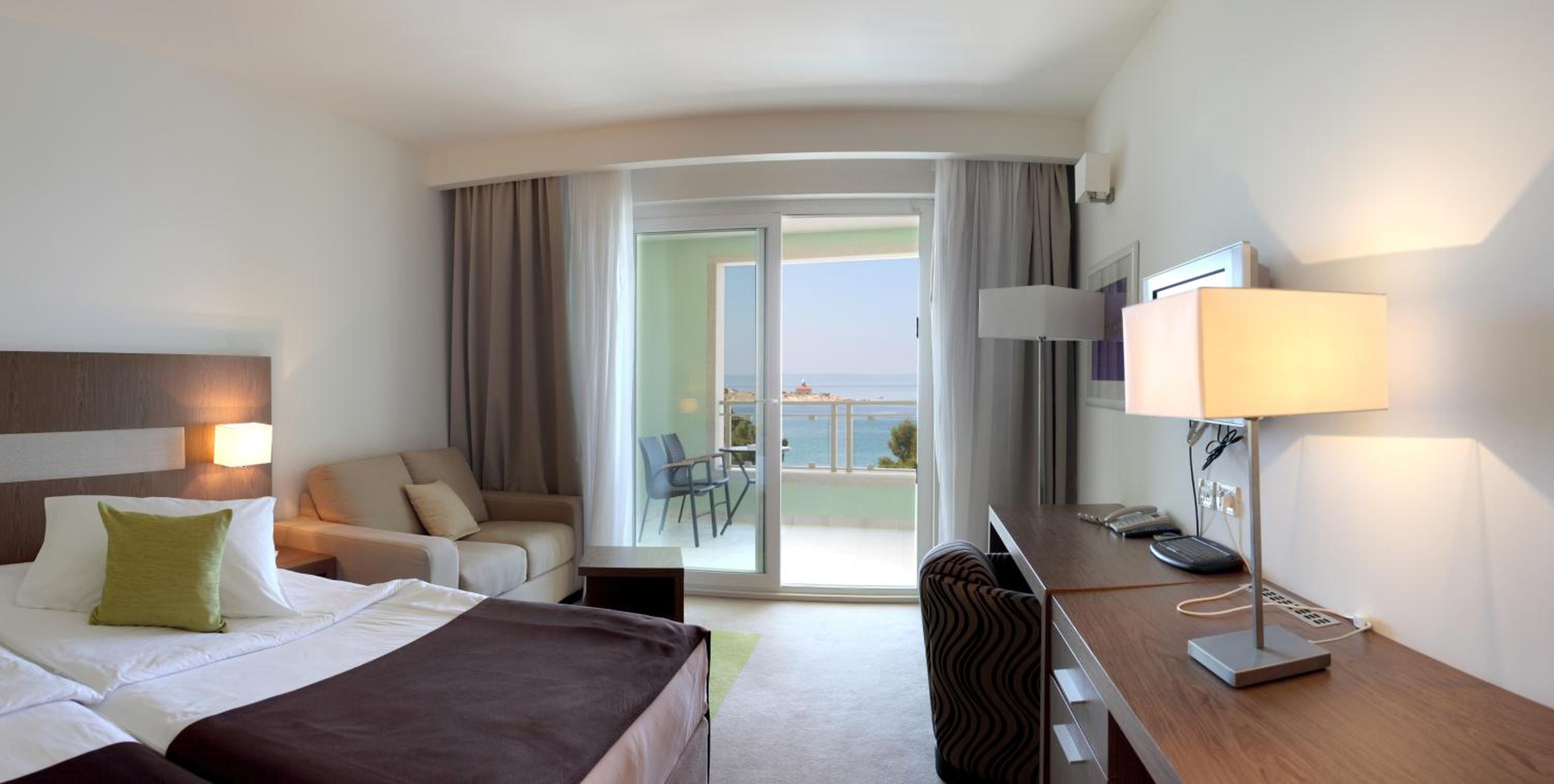 Superior Double Room with Balcony with Sea View - Photo 1