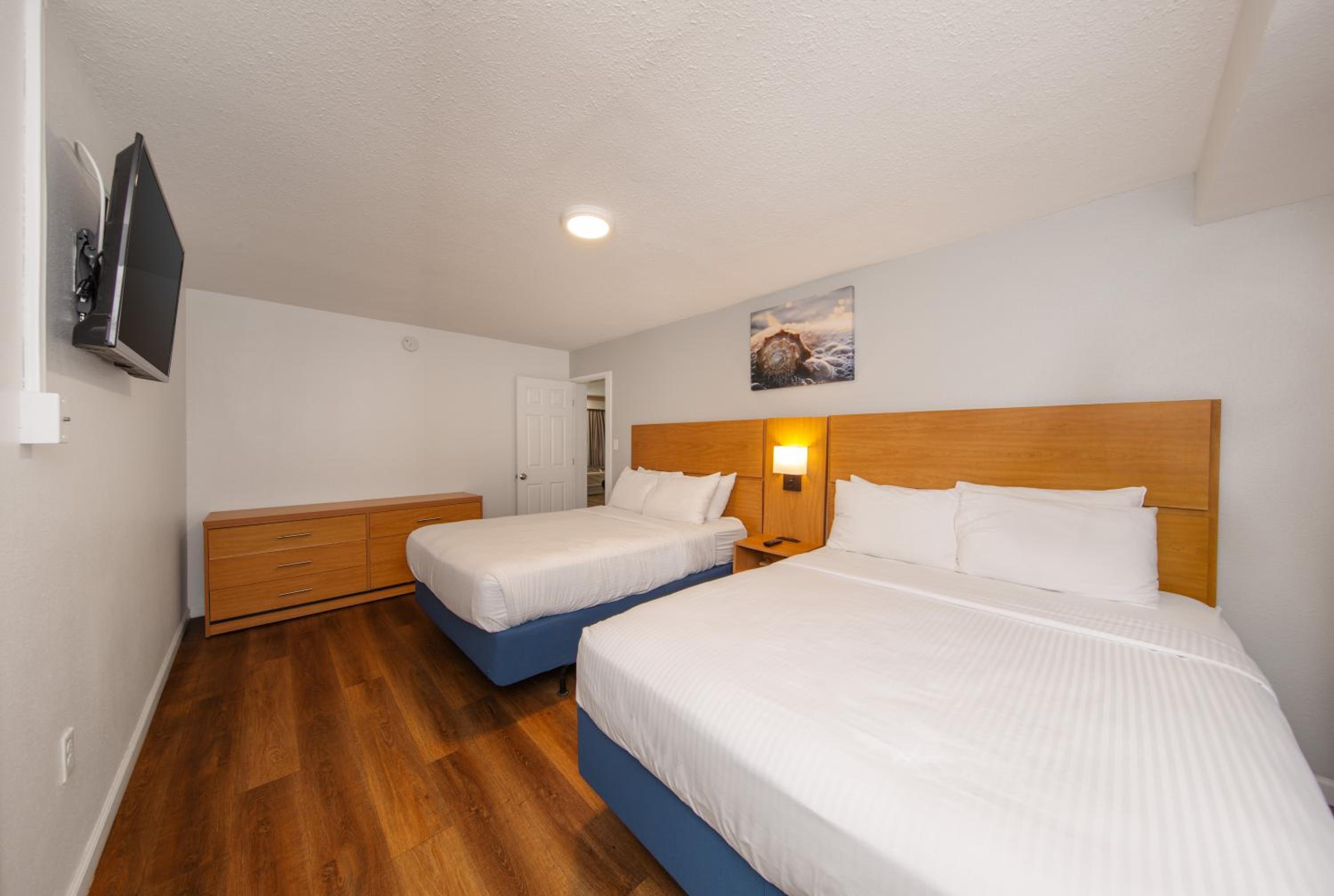 Two-Bedroom Suite, photo 6