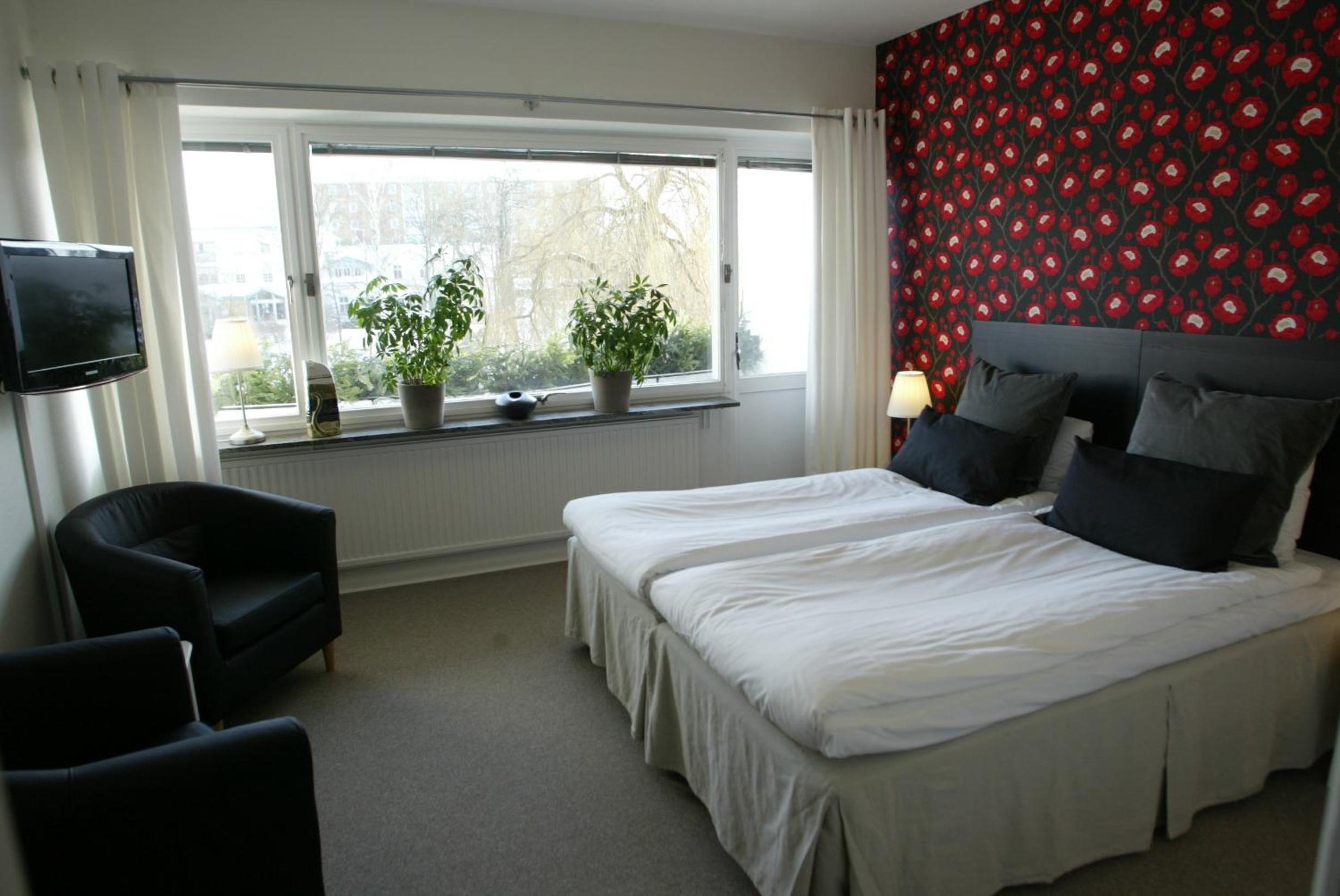 Double Or Twin Room With Balcony photo 3