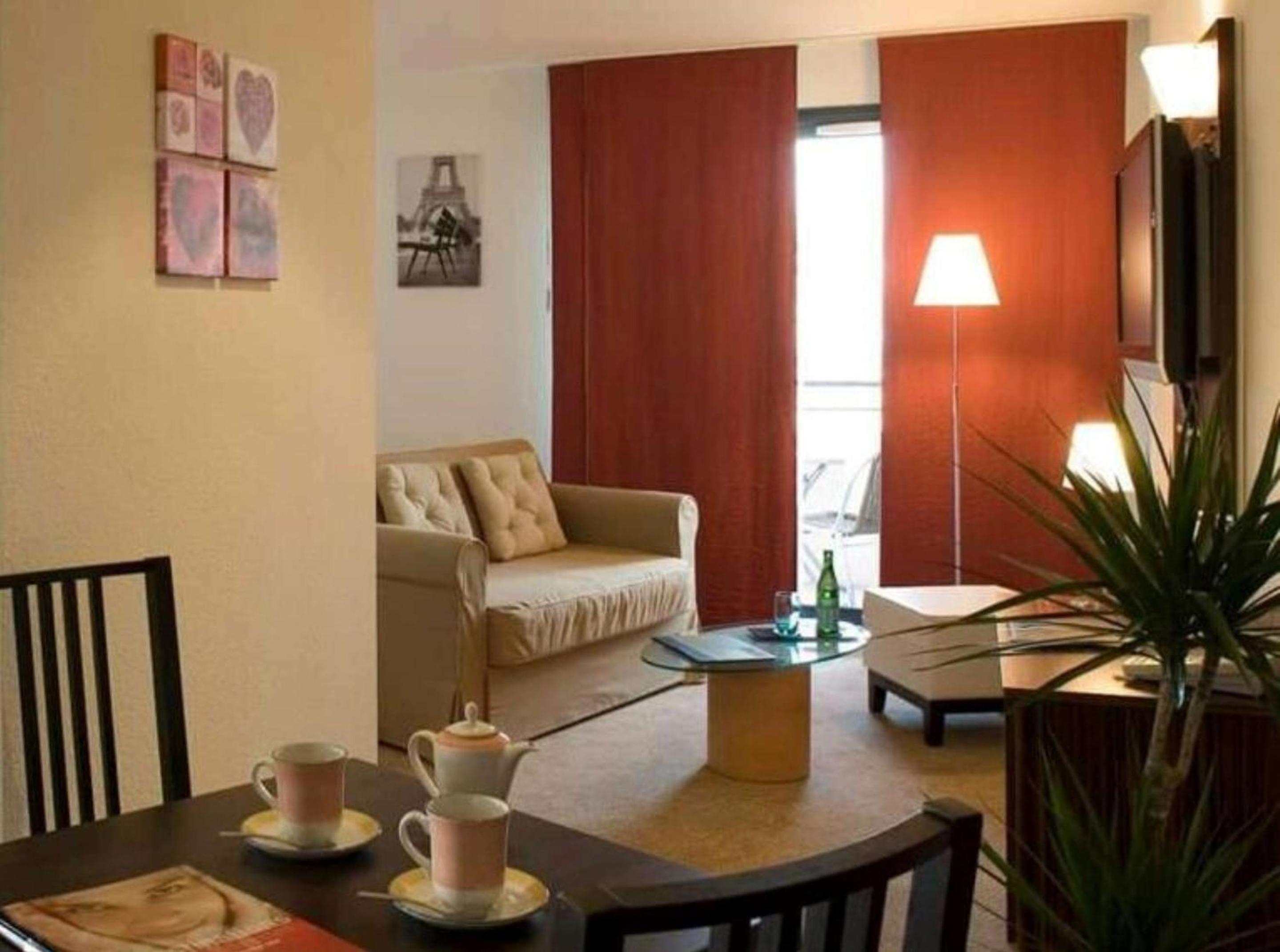 Suite with Balcony - Photo 5