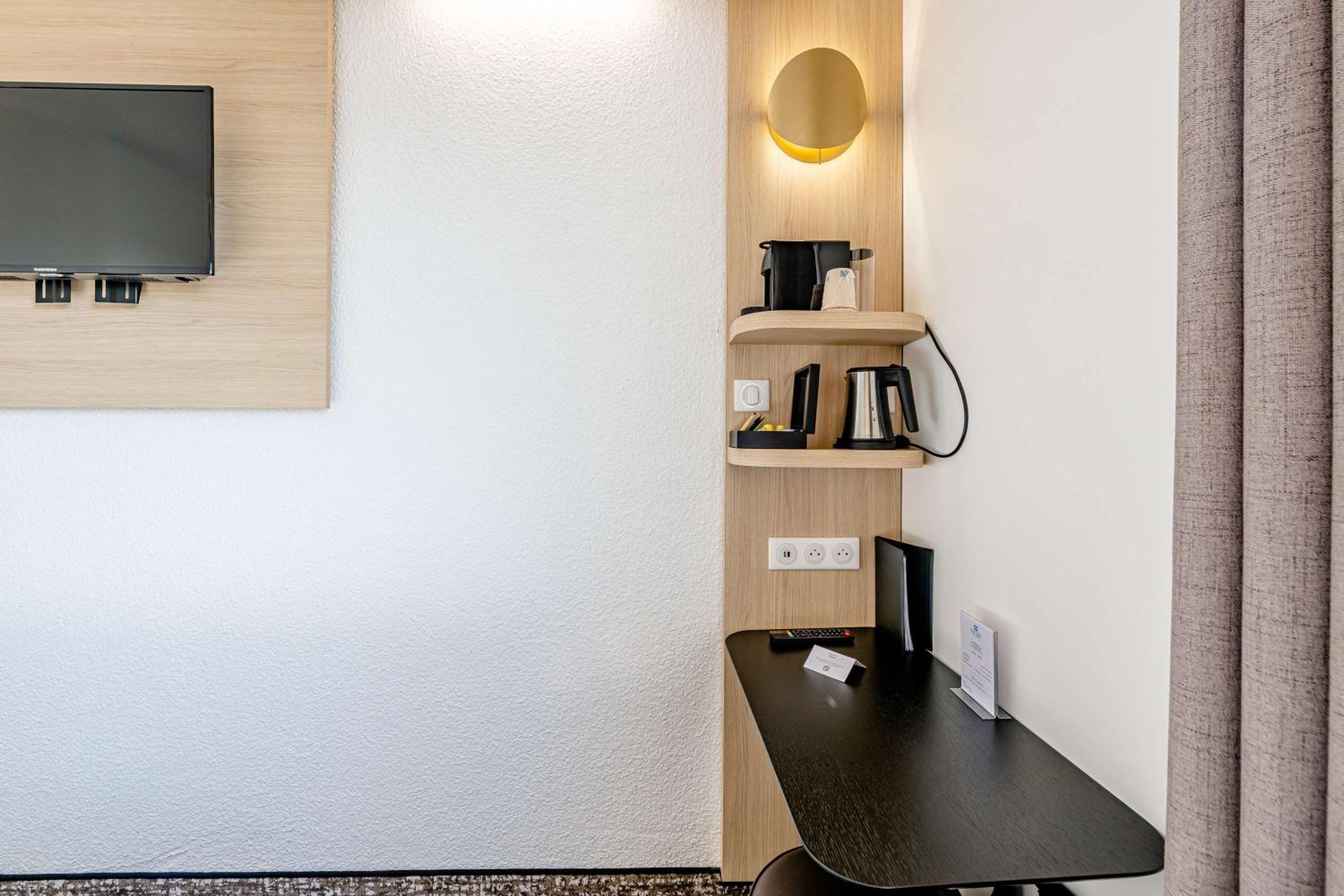 Classic Twin Room - Non-Smoking - Photo 3