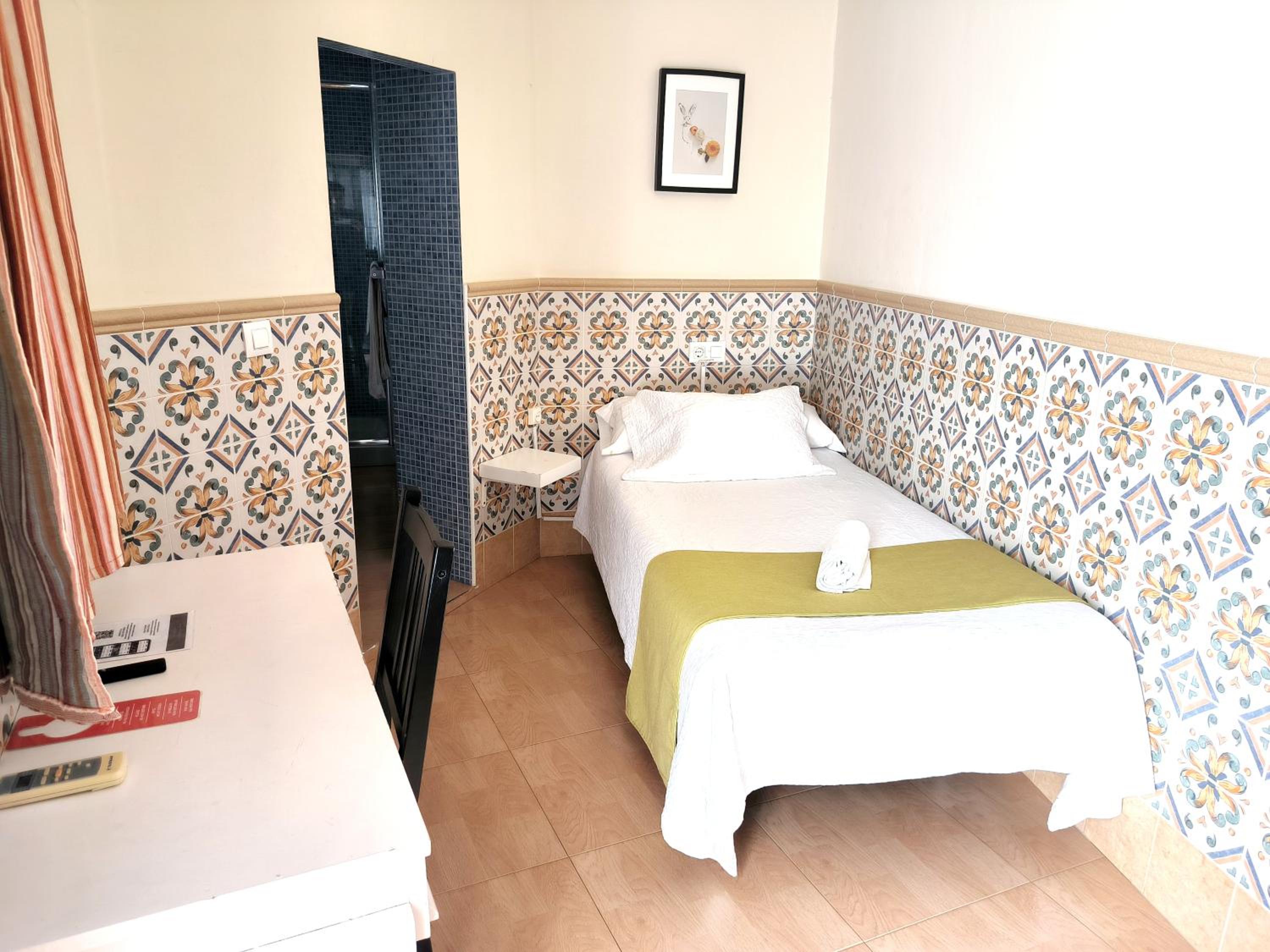 Habitación individual con baño privado