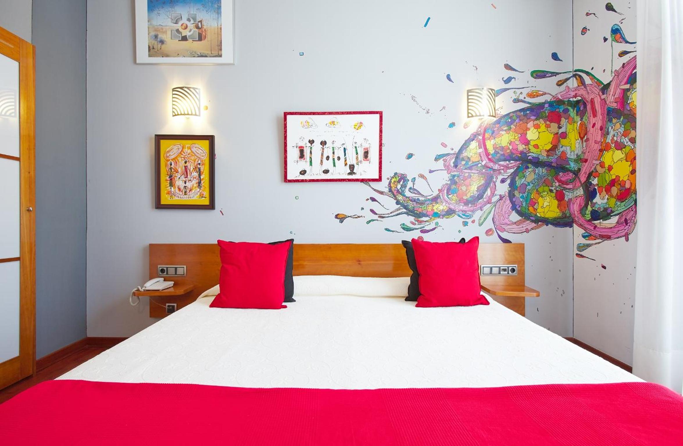 Large Double Room photo 2