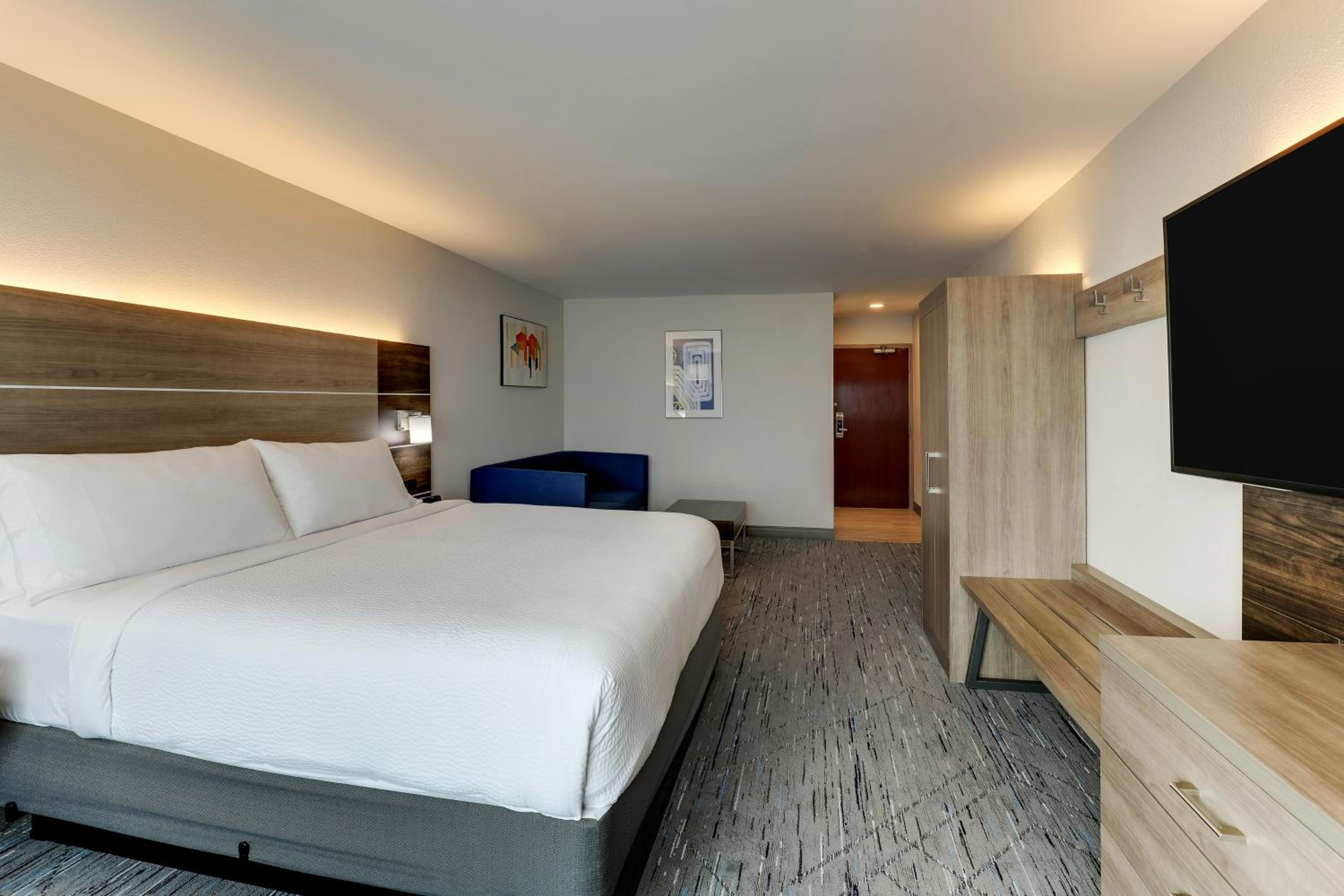 King Suite with Sofa Bed