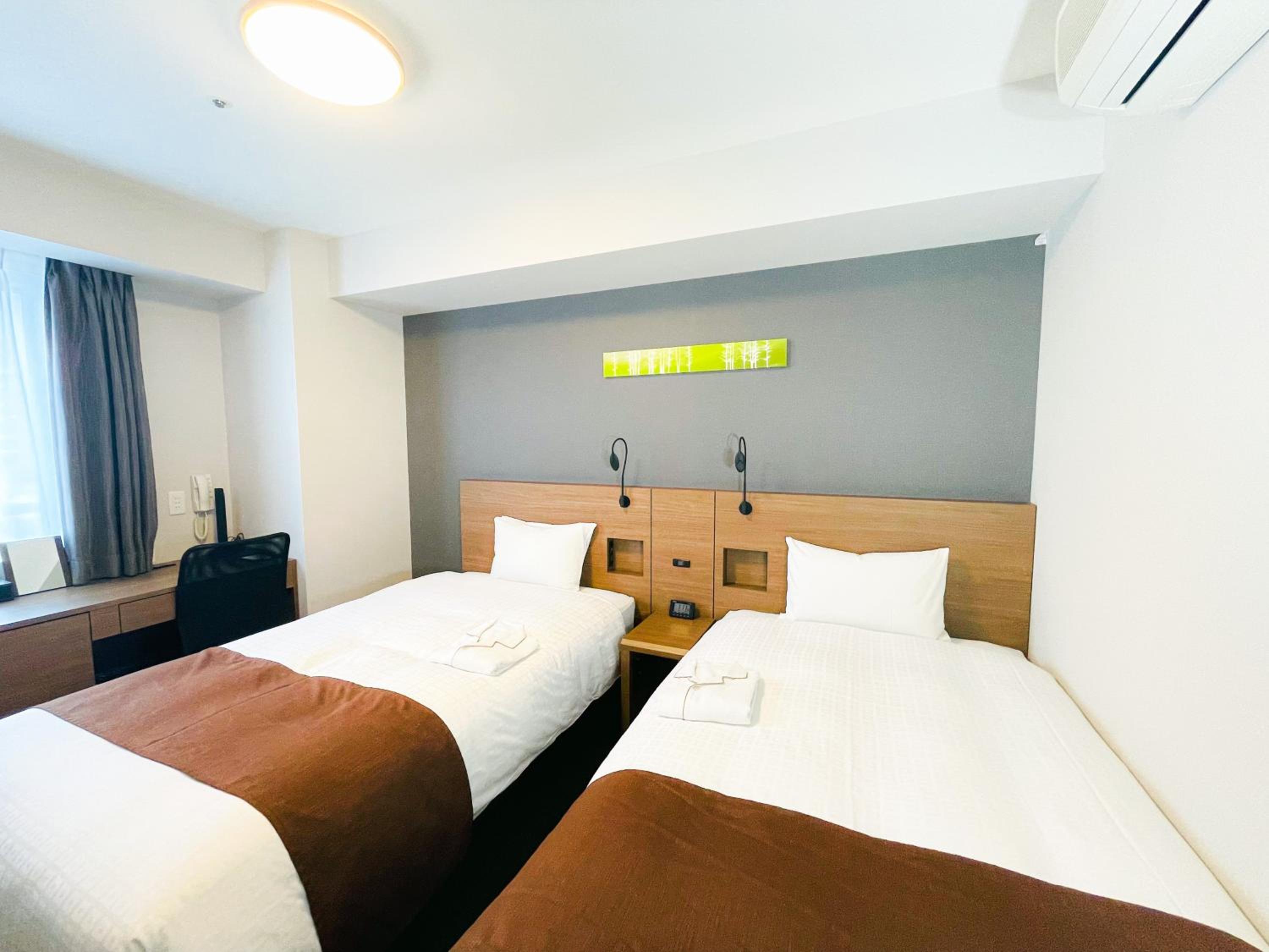 Standard Twin Room - Non-Smoking - Photo 1