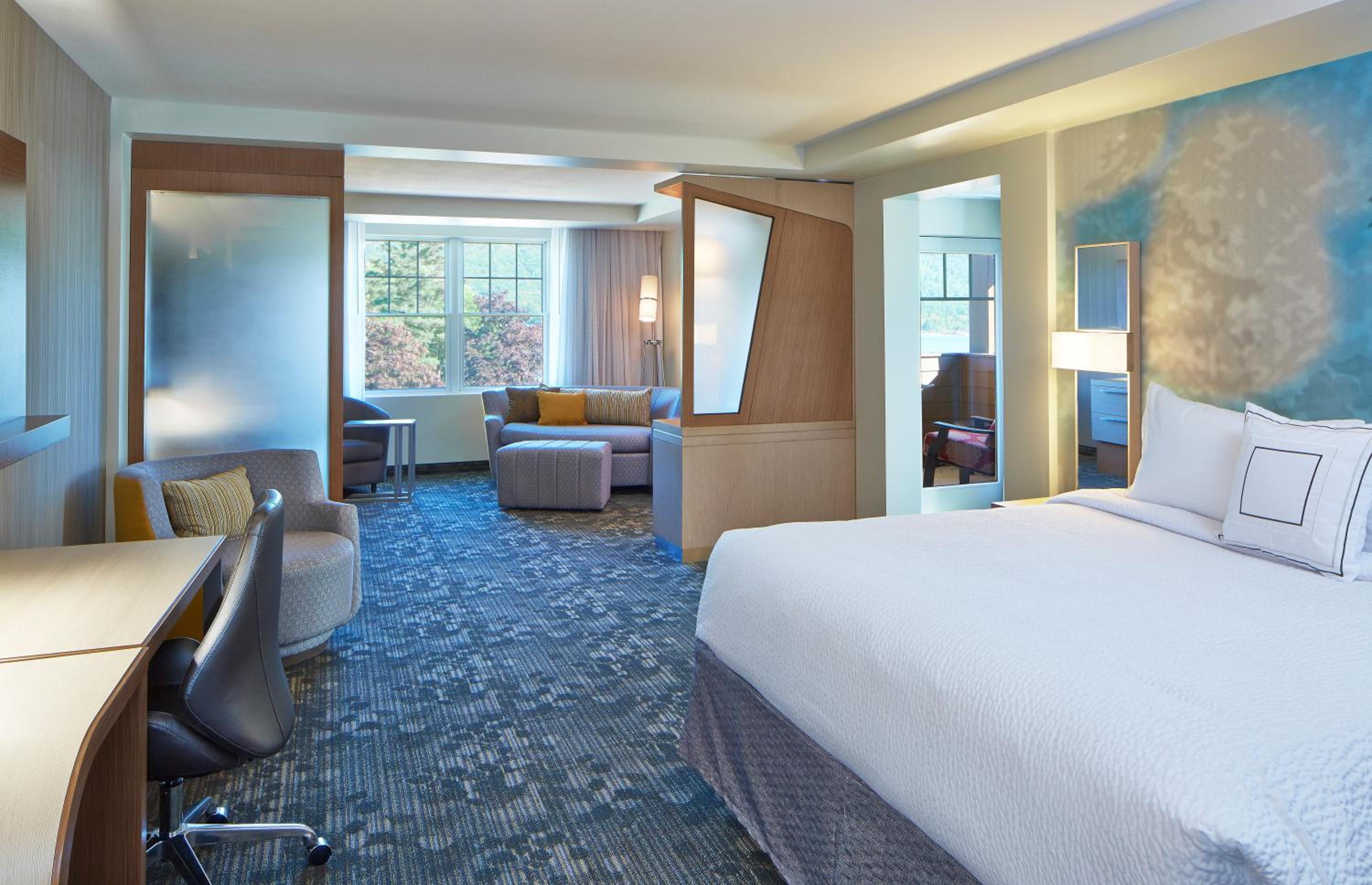 King Suite with Sofa Bed photo 2