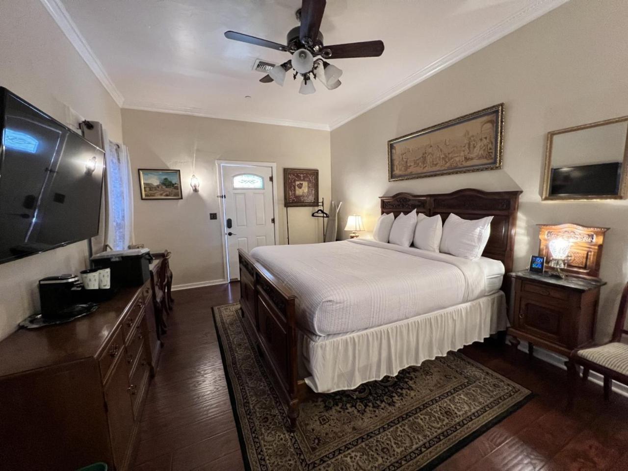 King Room with Balcony