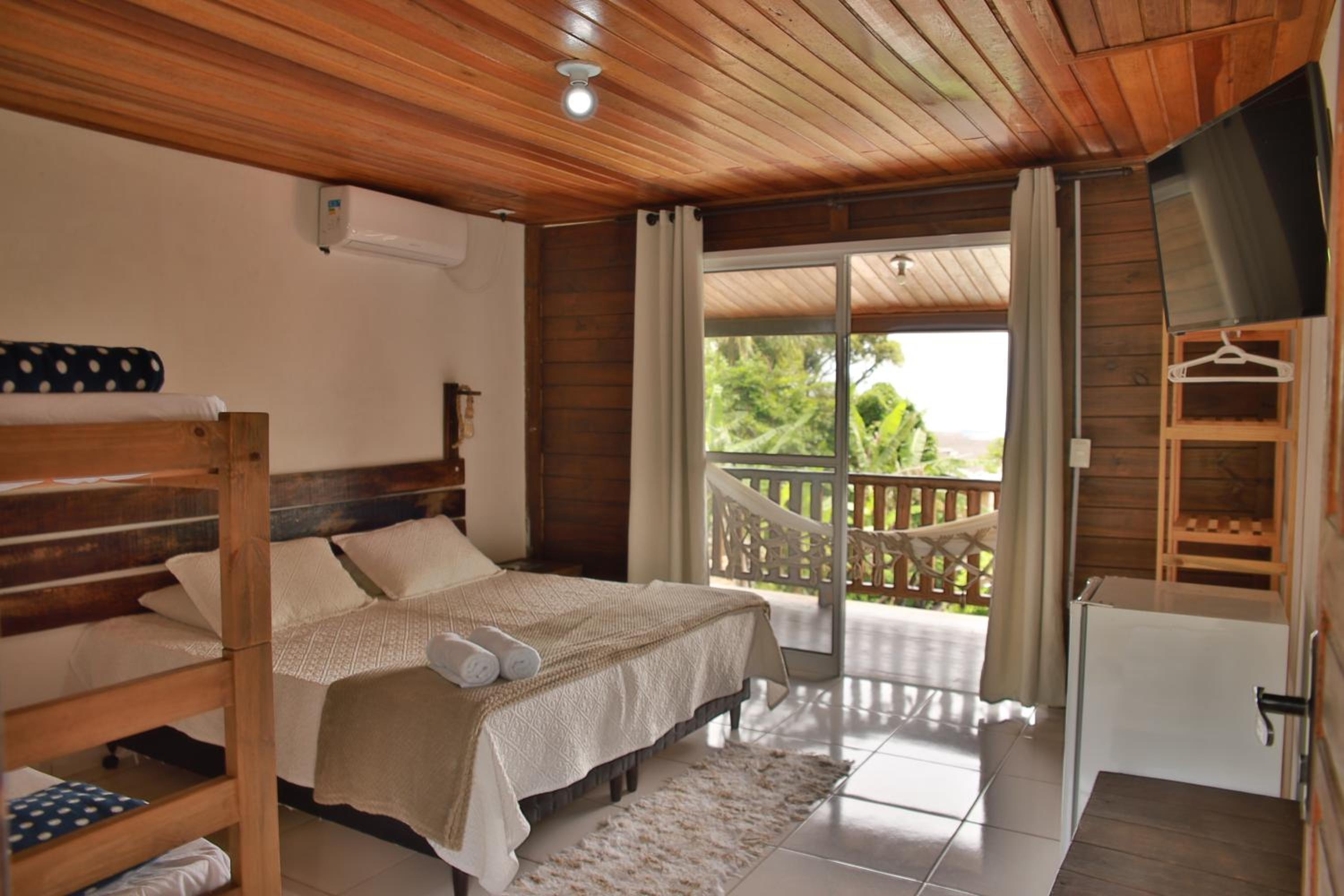 Family Room with Balcony photo 2