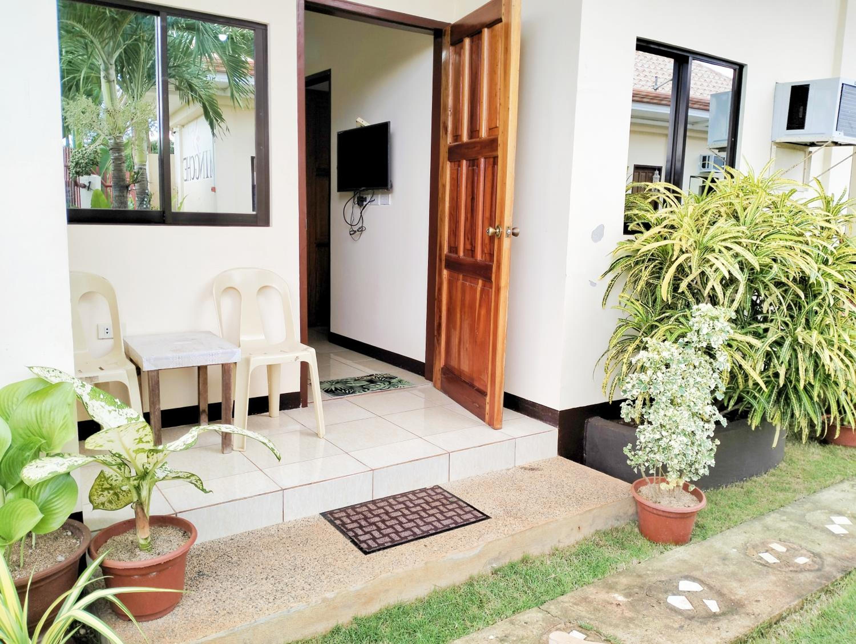 Apartment - Photo 2