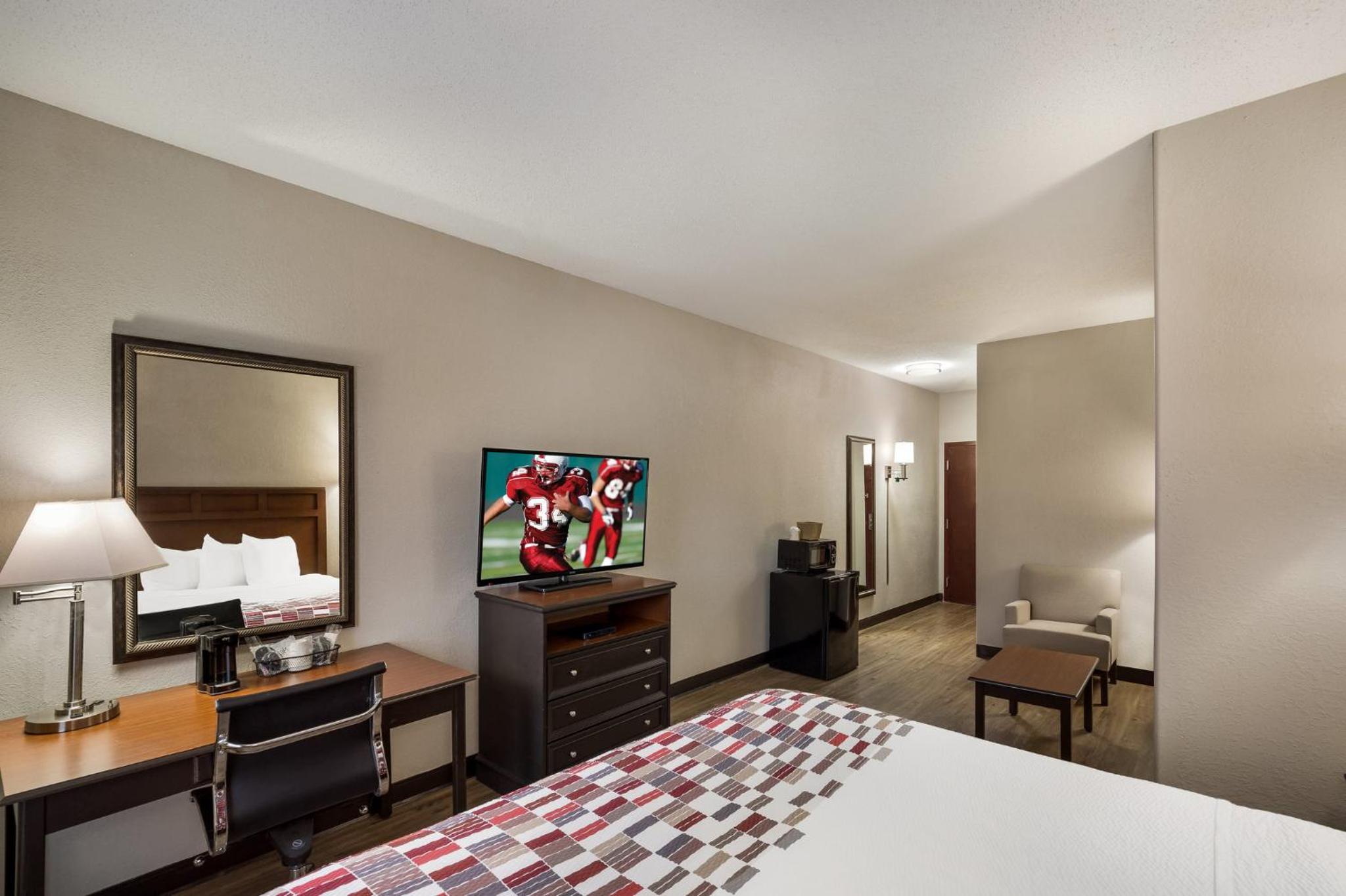 Suite King with Kitchenette Non-Smoking photo 3