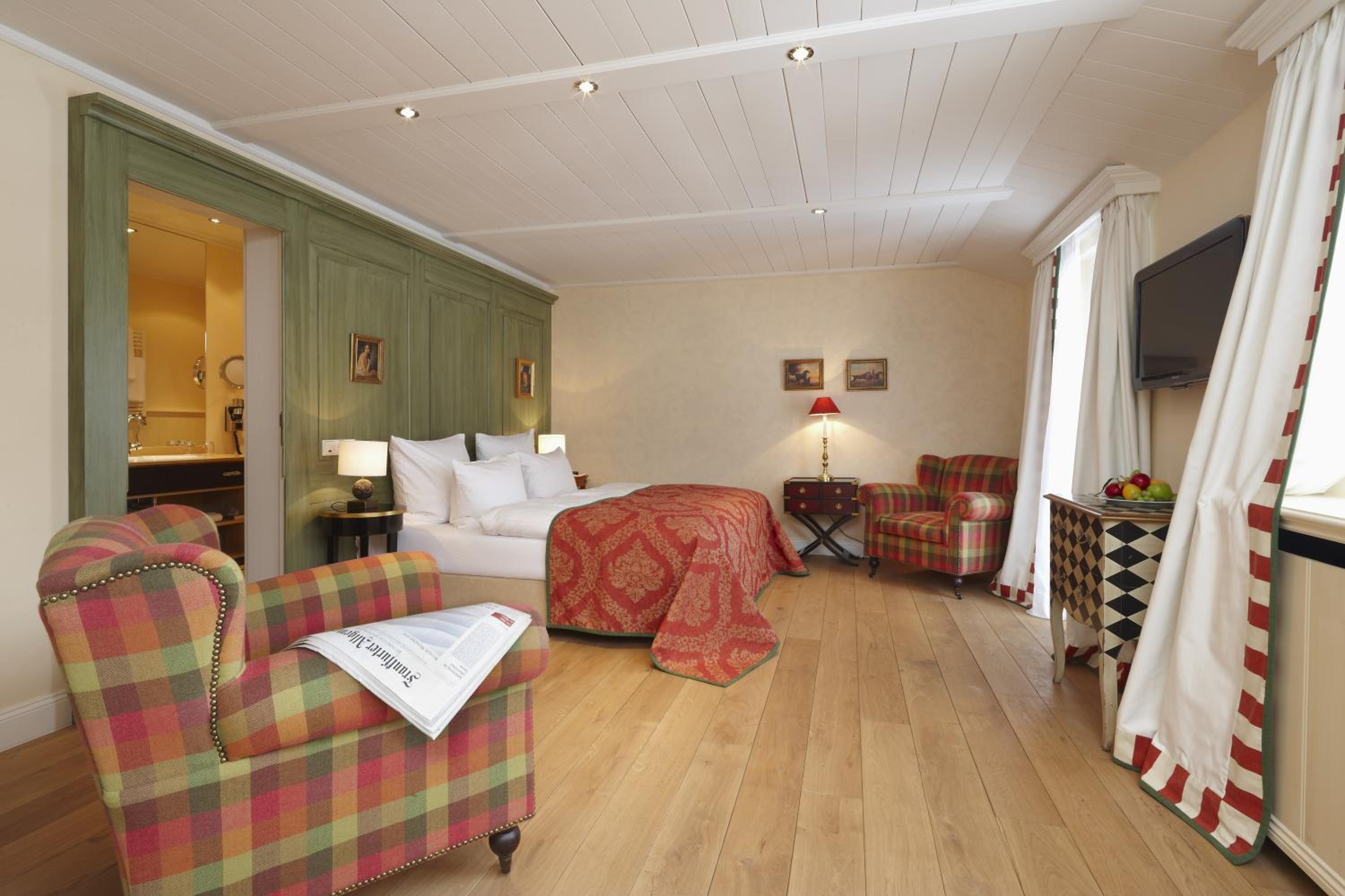 Deluxe Double Room with Balcony photo 1