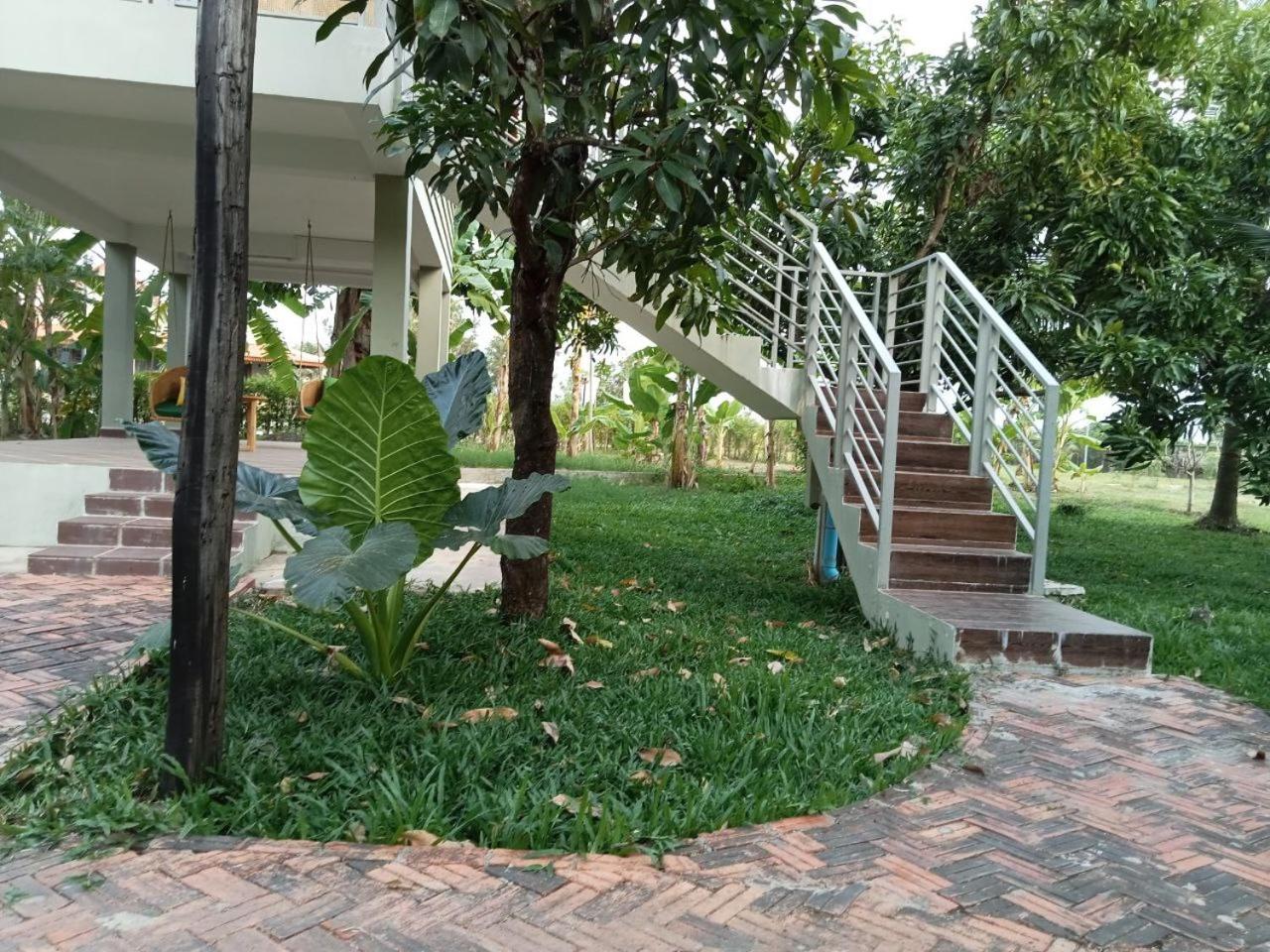 Deluxe Bungalow - Photo 7