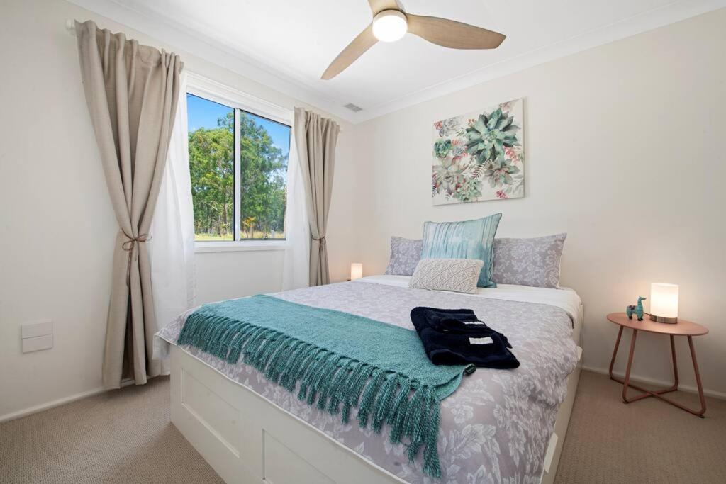 Three-Bedroom House photo 2