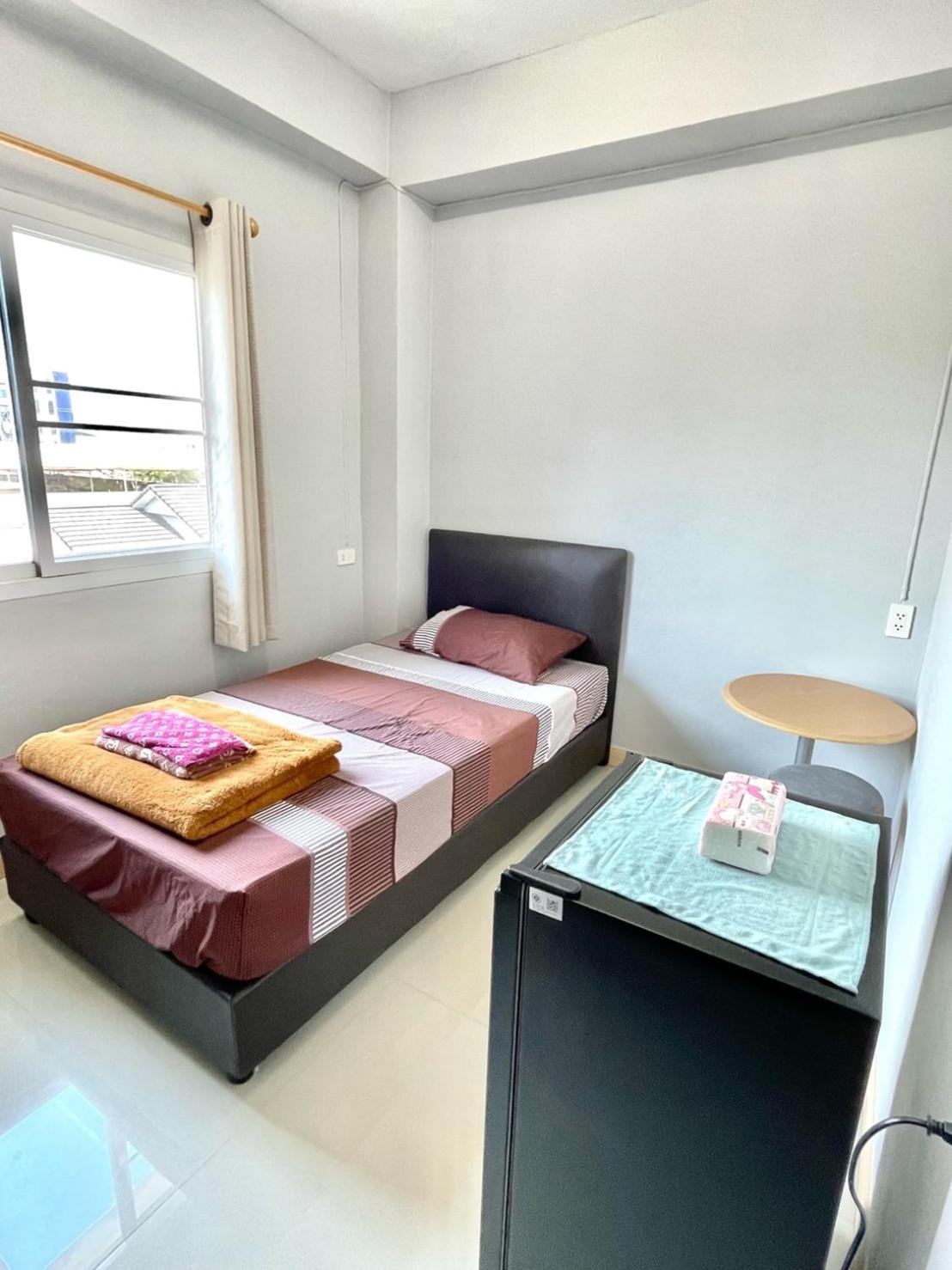 Single Room With Private Bathroom photo 1