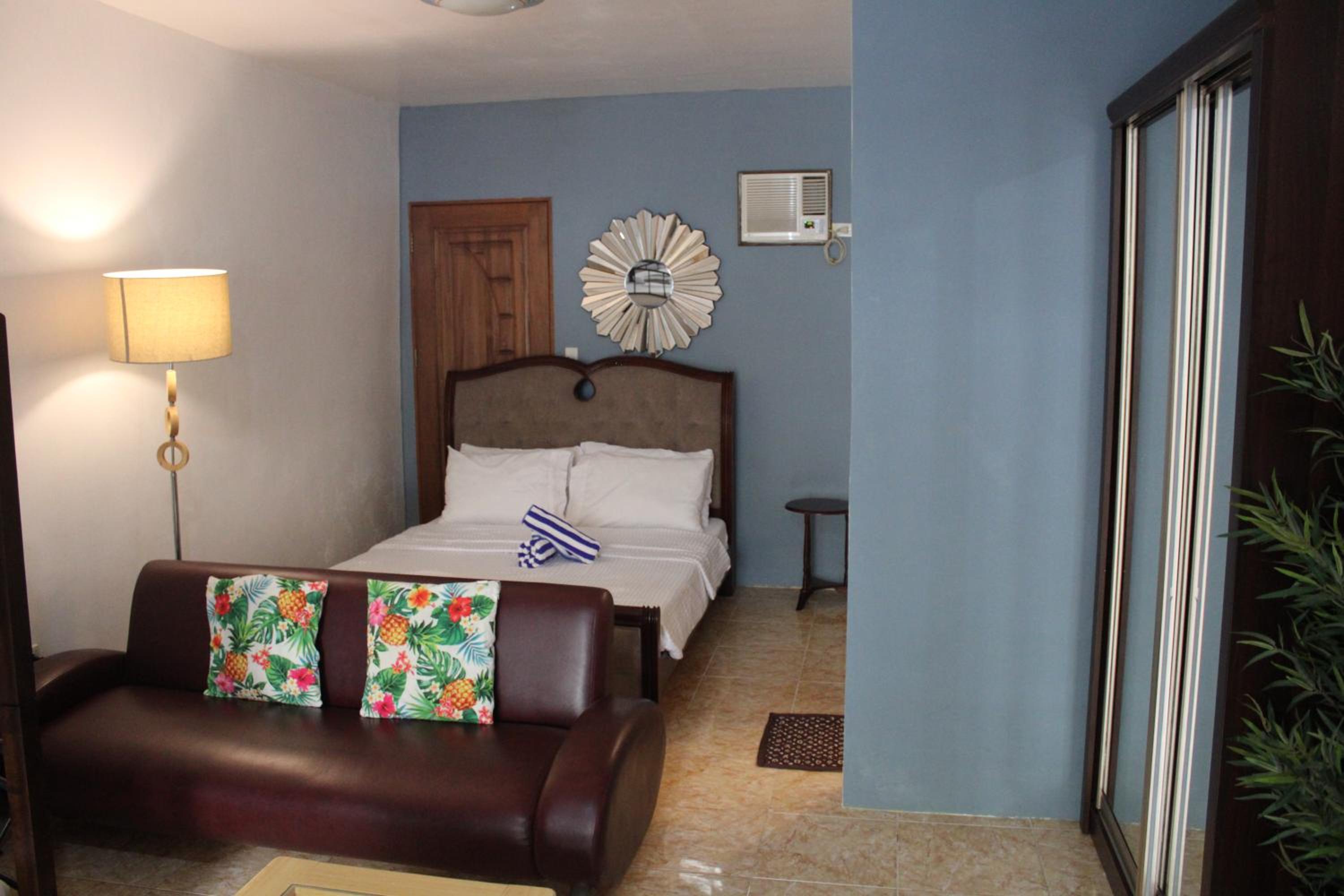 Deluxe Family Suite