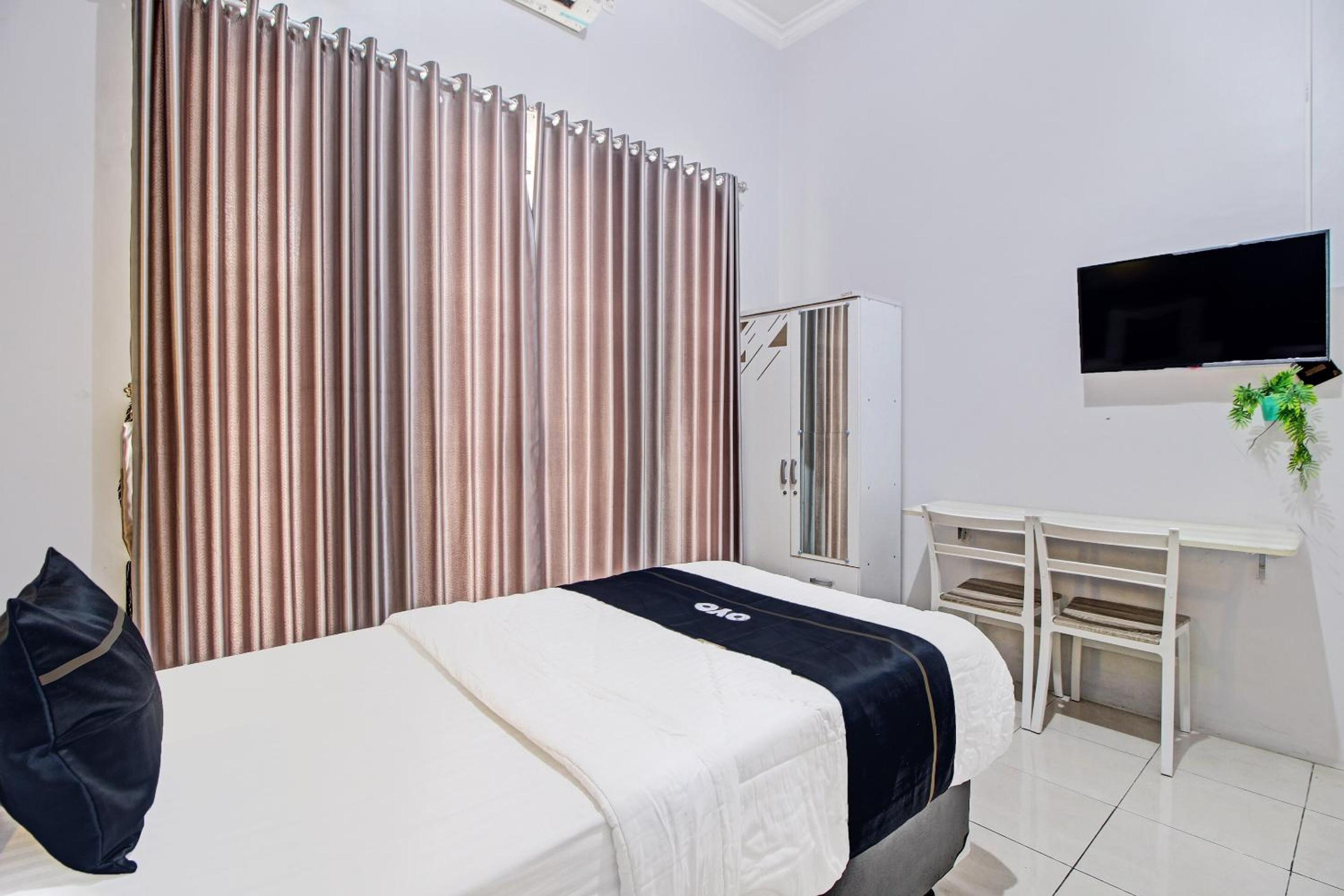 Delxue Twin Room photo 3