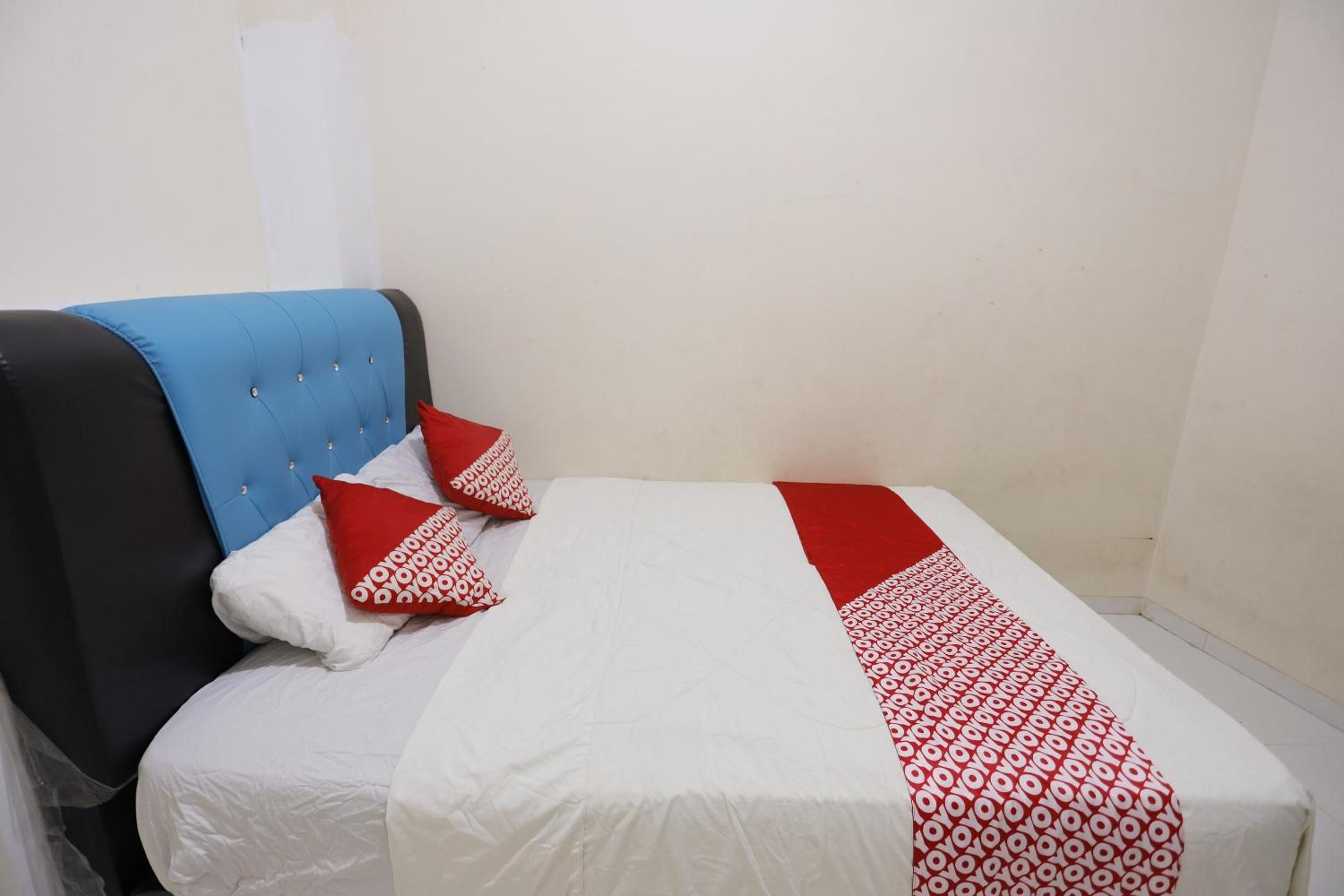 Standard King Room - Photo 6