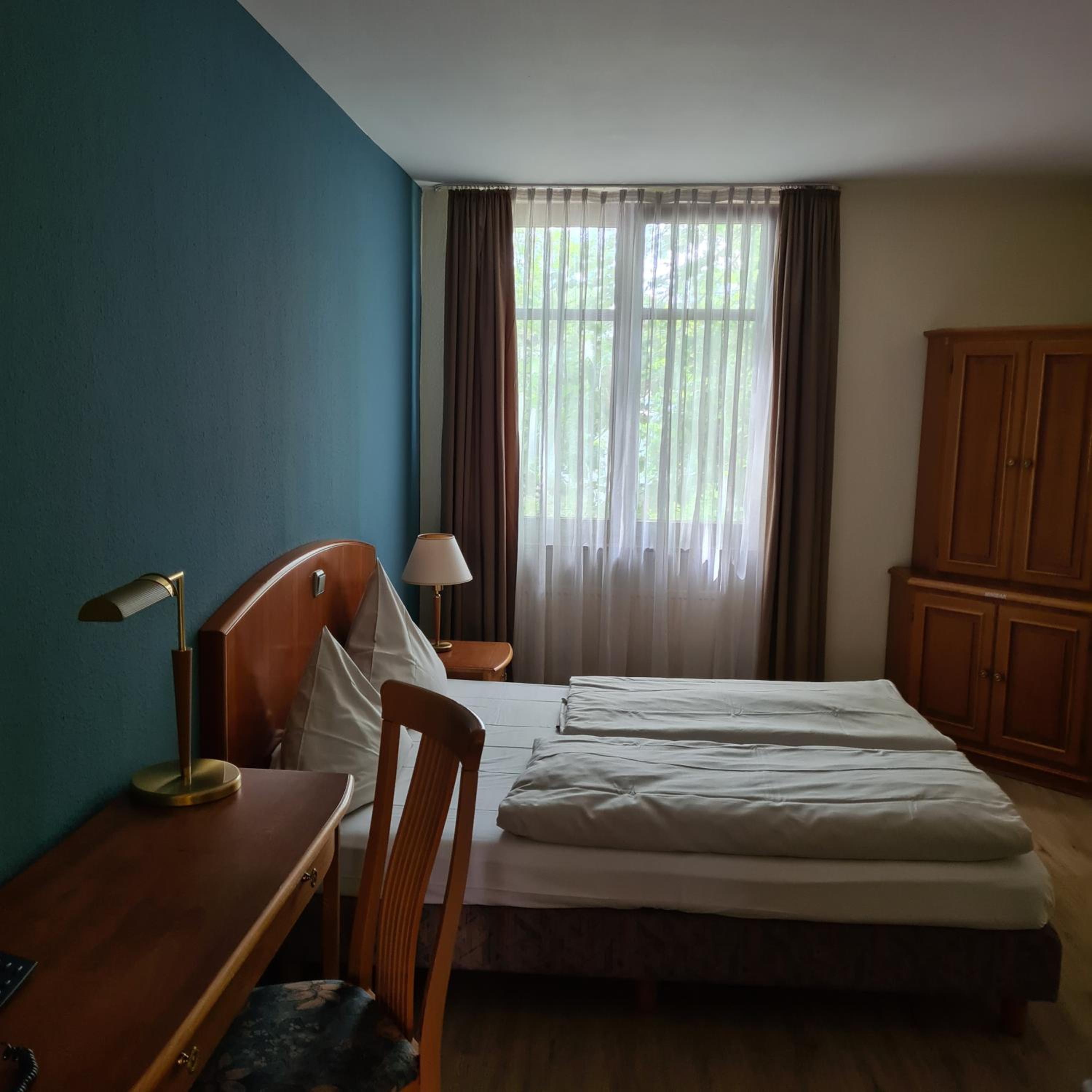 Standard Double Room - Photo 4