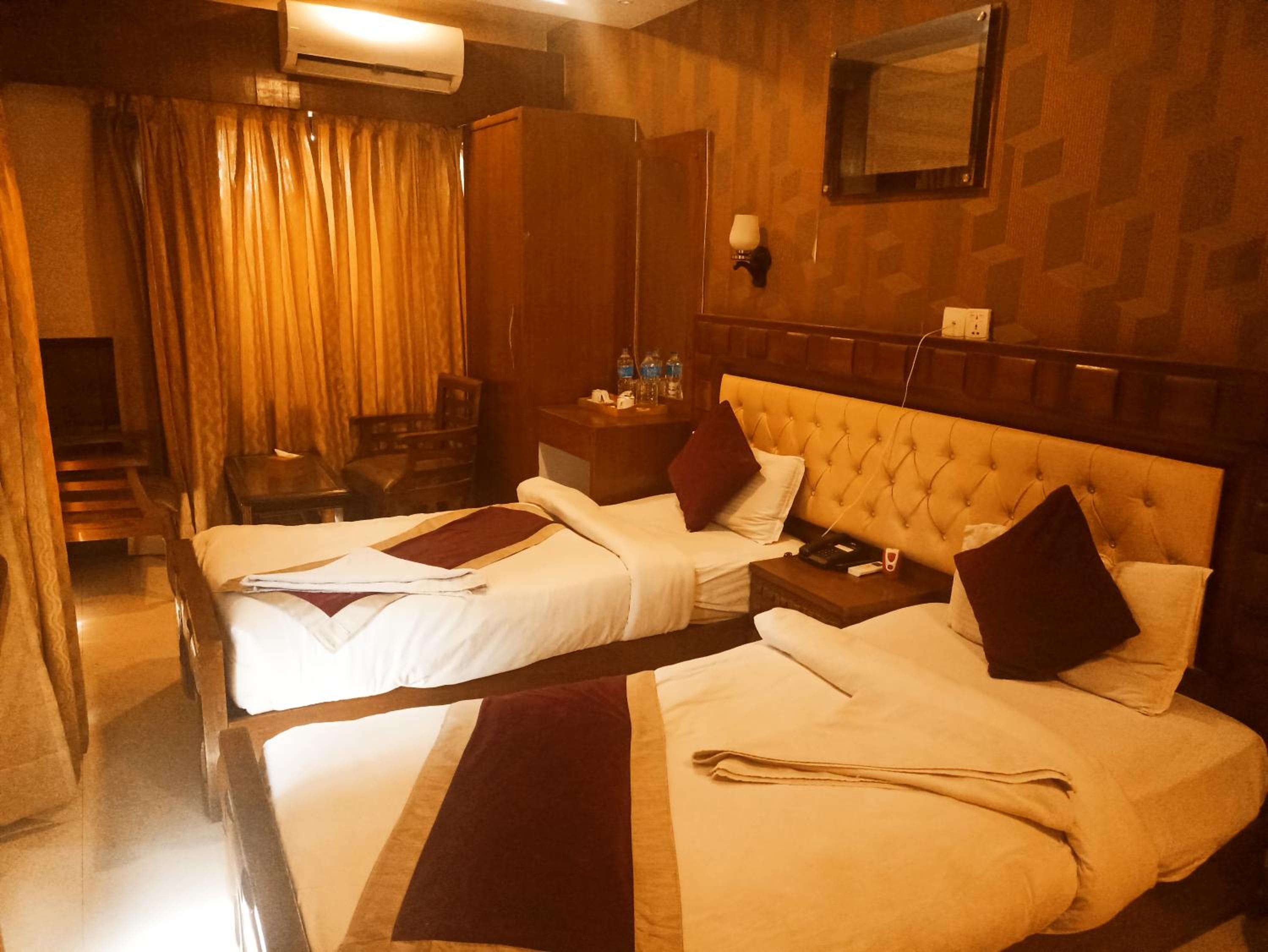 Deluxe Twin Room photo 2