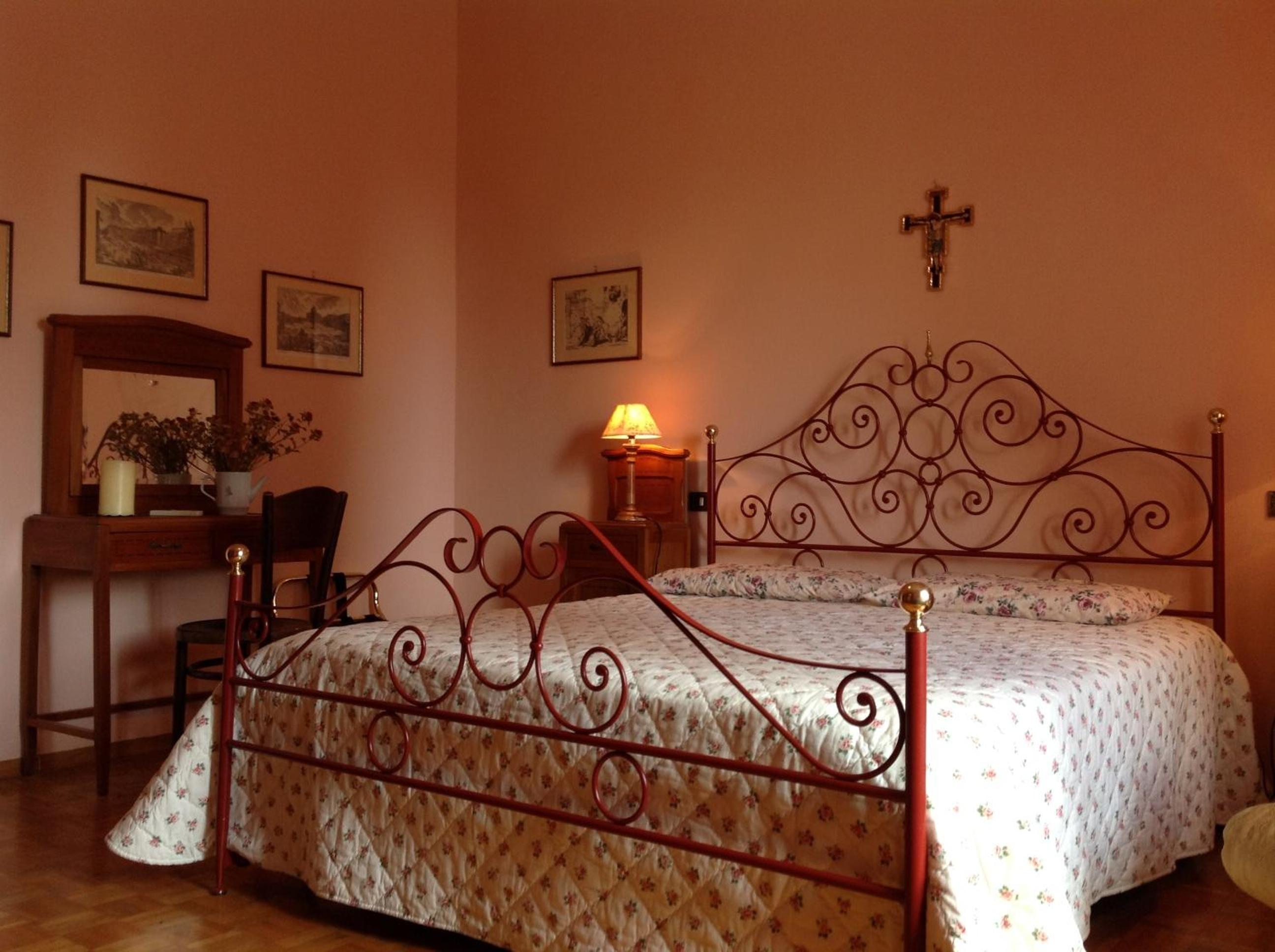 Large Double Room photo 2