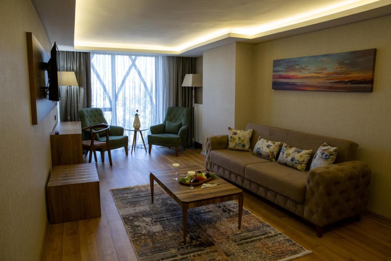 Deluxe Room - Photo 7