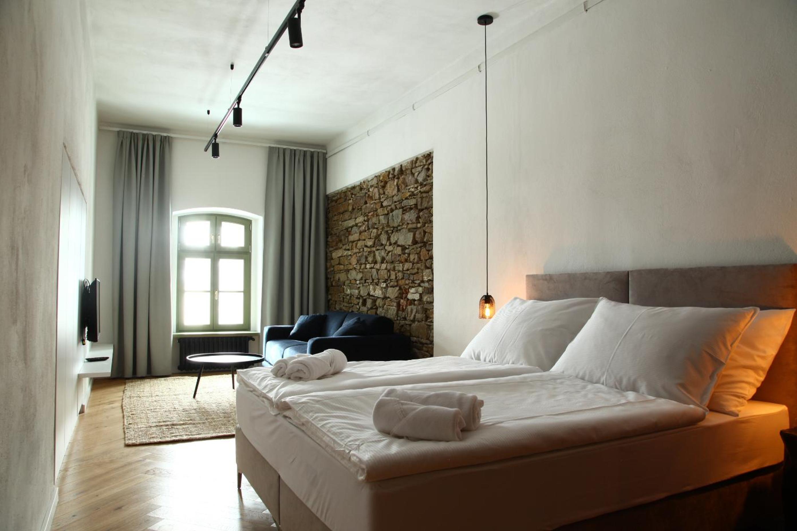 Deluxe Double Room with Extra Bed - Photo 4