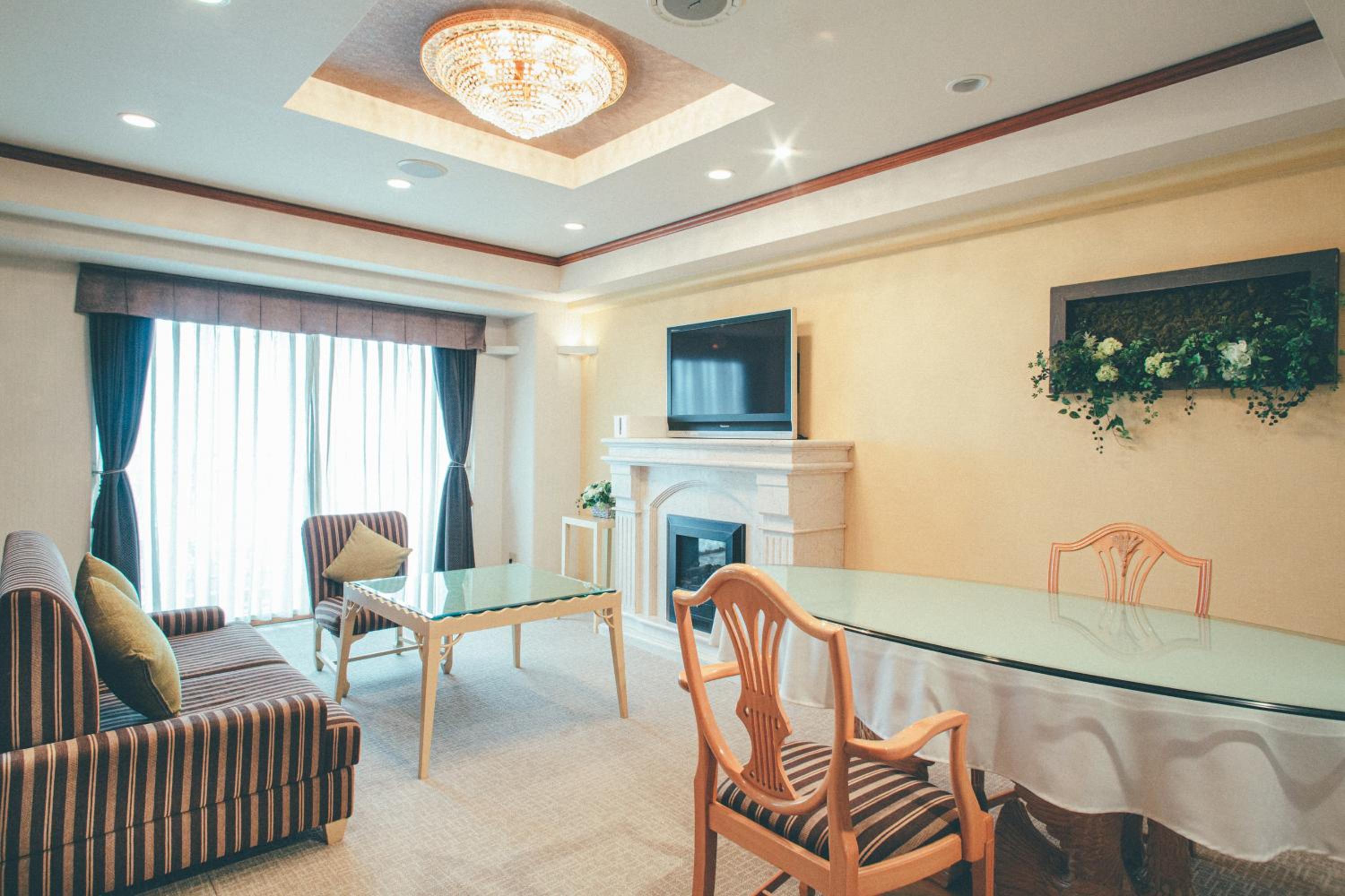 Junior Suite - Non-Smoking - Photo 11