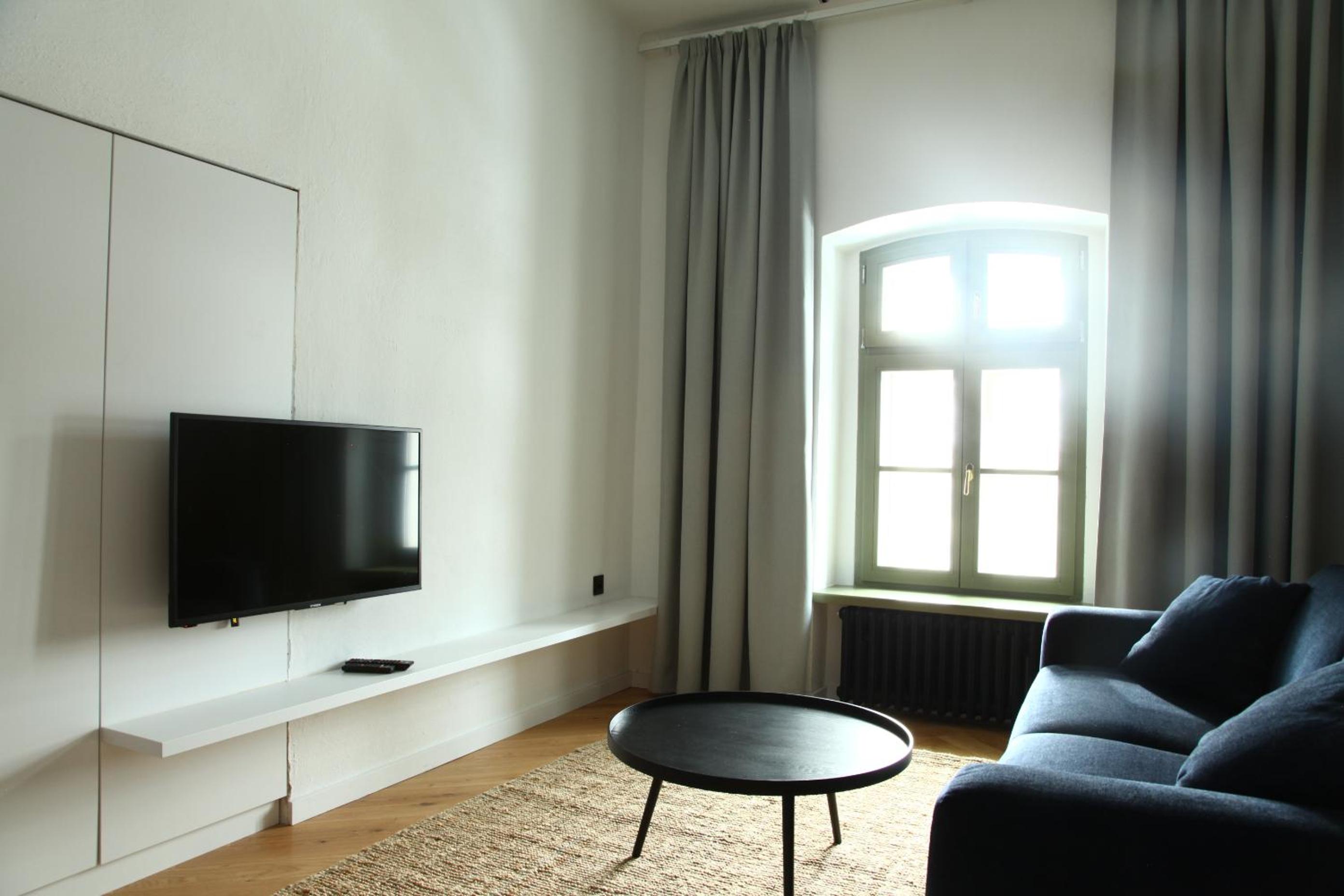 Deluxe Double Room with Extra Bed - Photo 6