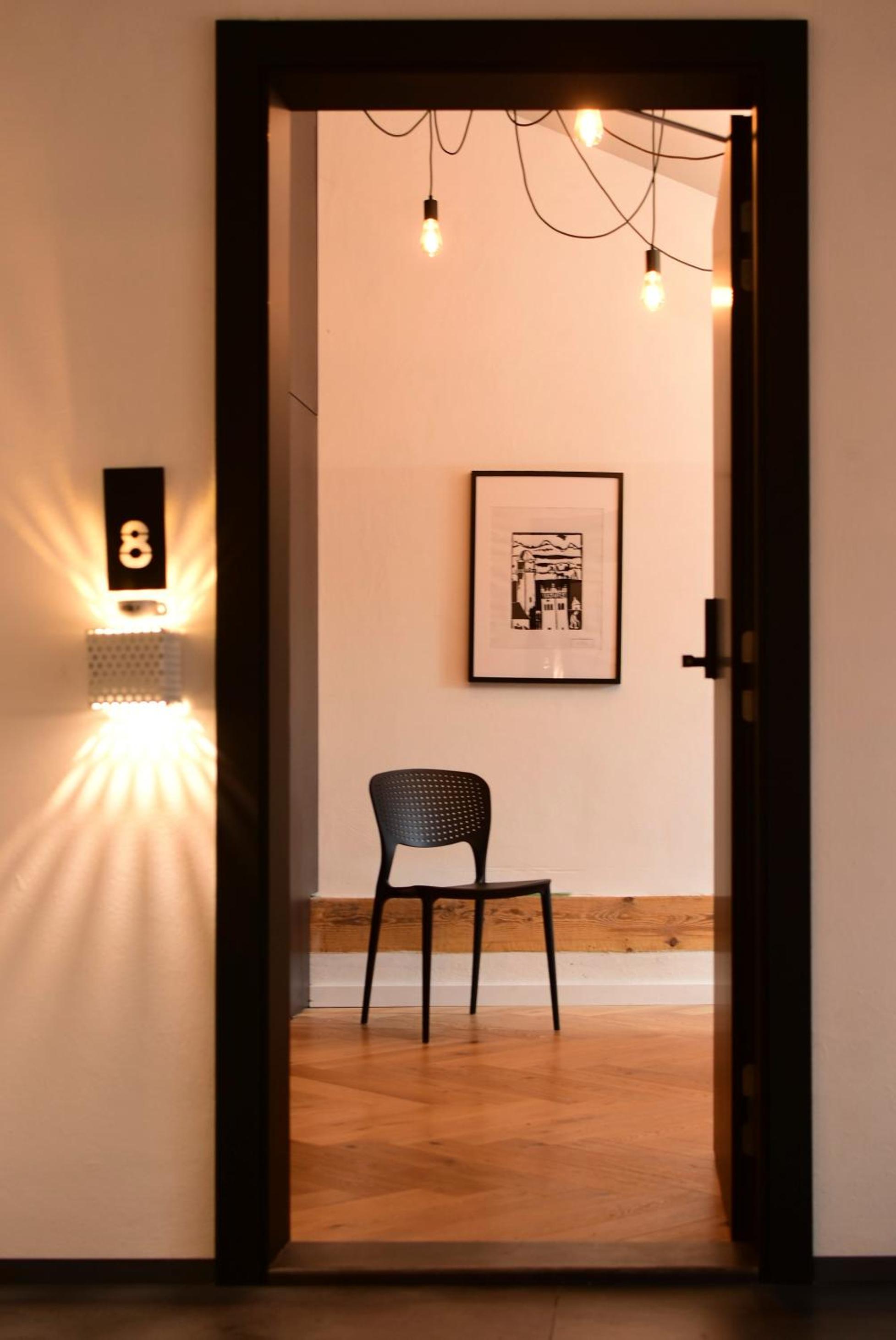 Small Double Room - Photo 6