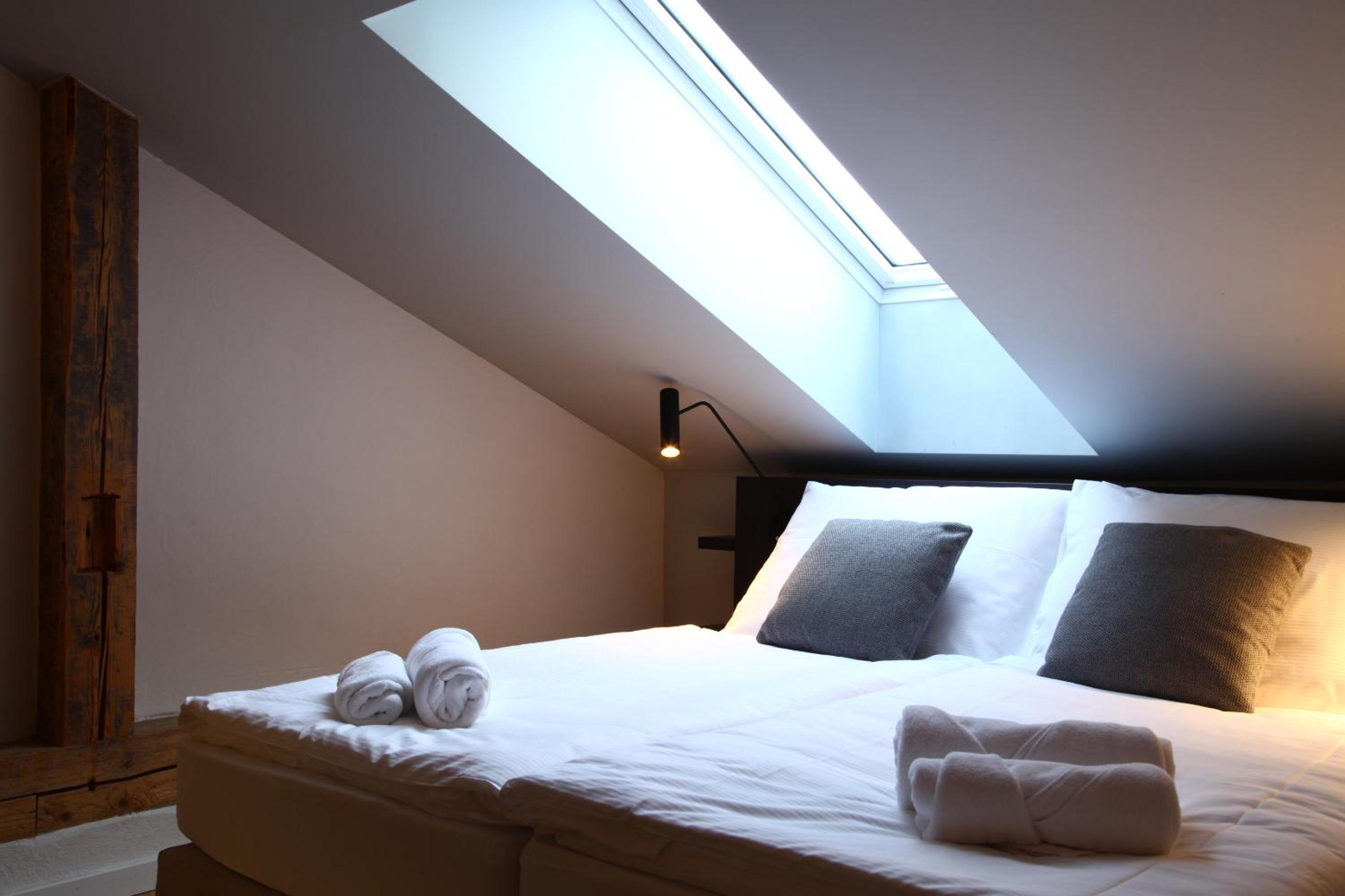 Small Double Room - Photo 1