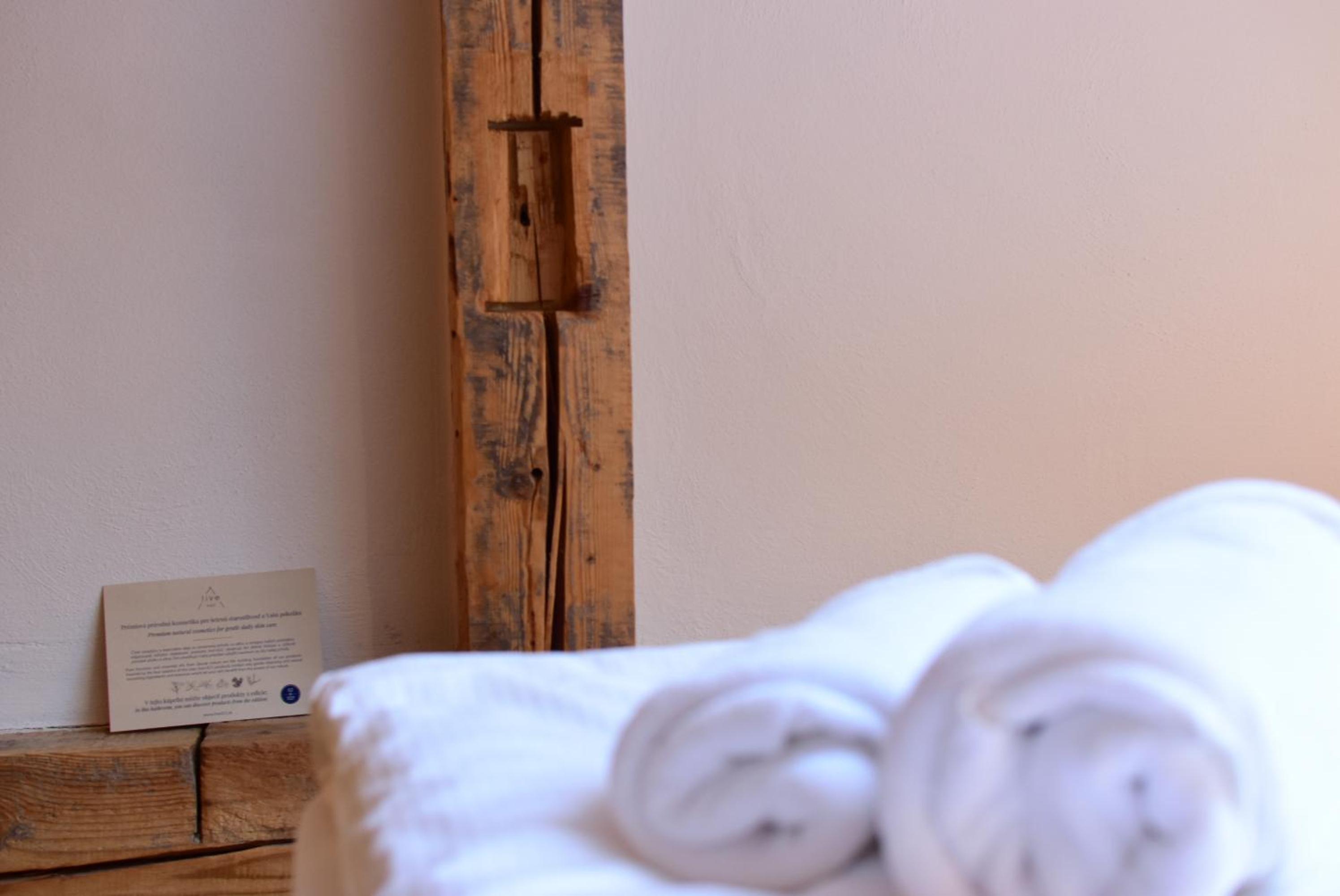 Small Double Room - Photo 9