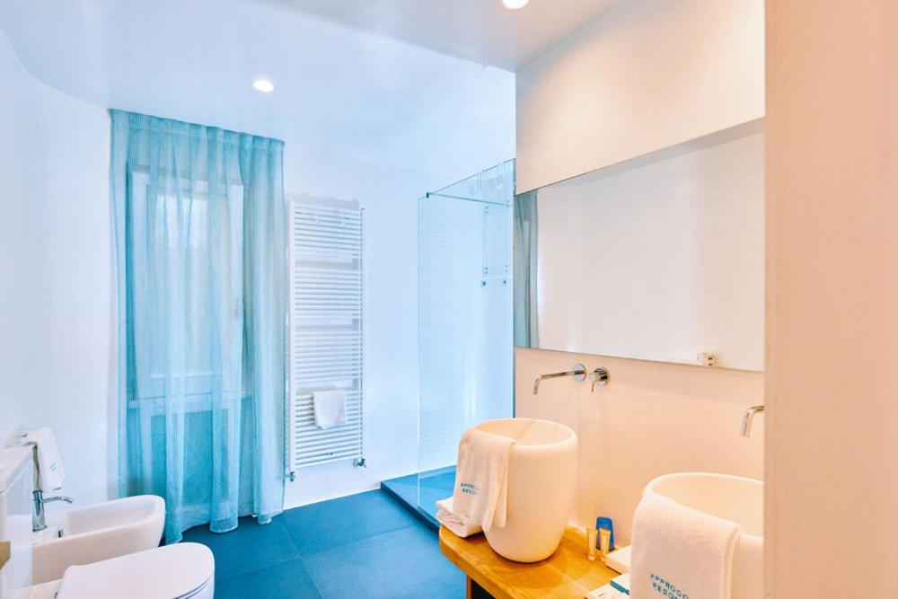 Suite with Spa Bath and Patio - Spa Access photo 3