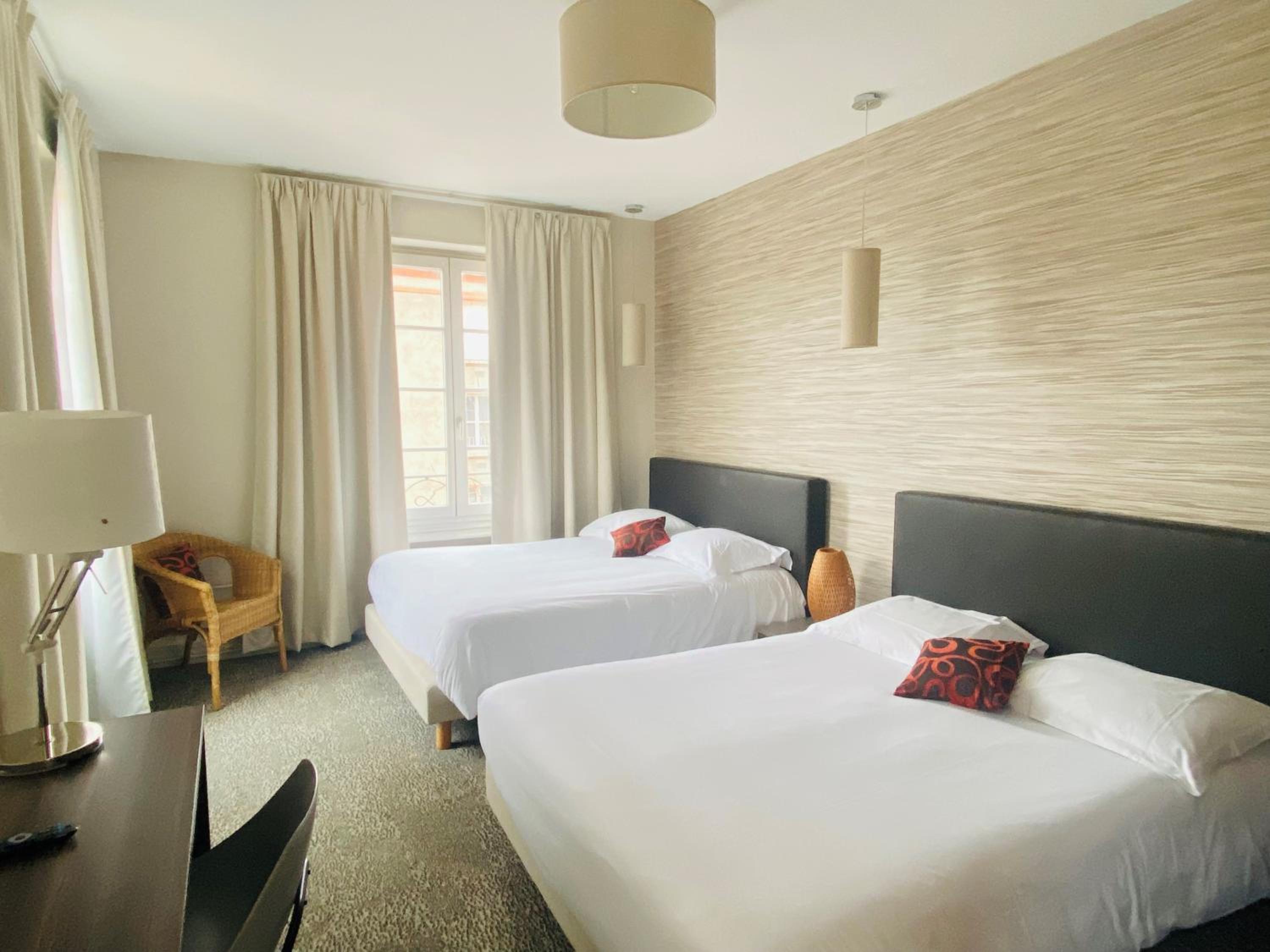 Superior Room 1 to 4 pax
