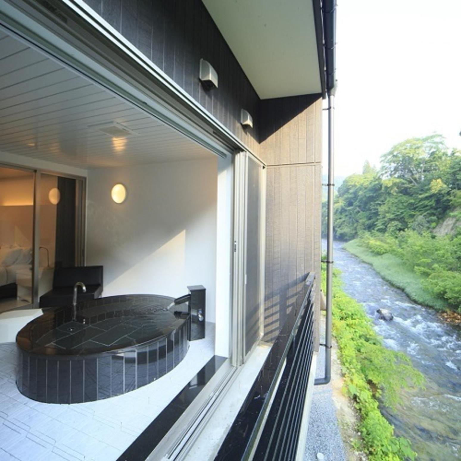 Twin Bed Room with Open Air Bath & Mist Sauna photo 3