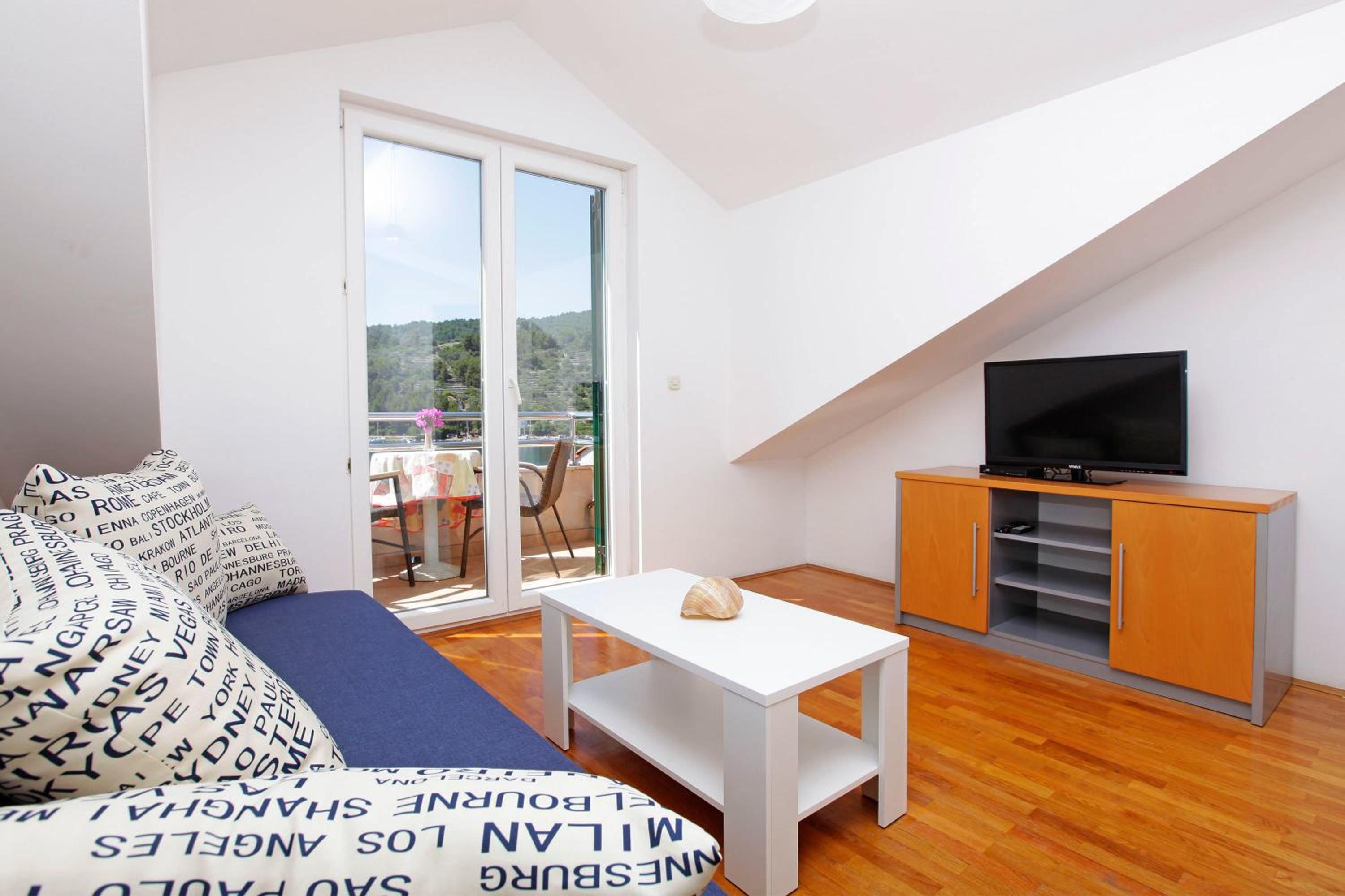 Special Offer - One-Bedroom Apartment with Balcony and Sea View - Complimentary Dinner Included photo 1