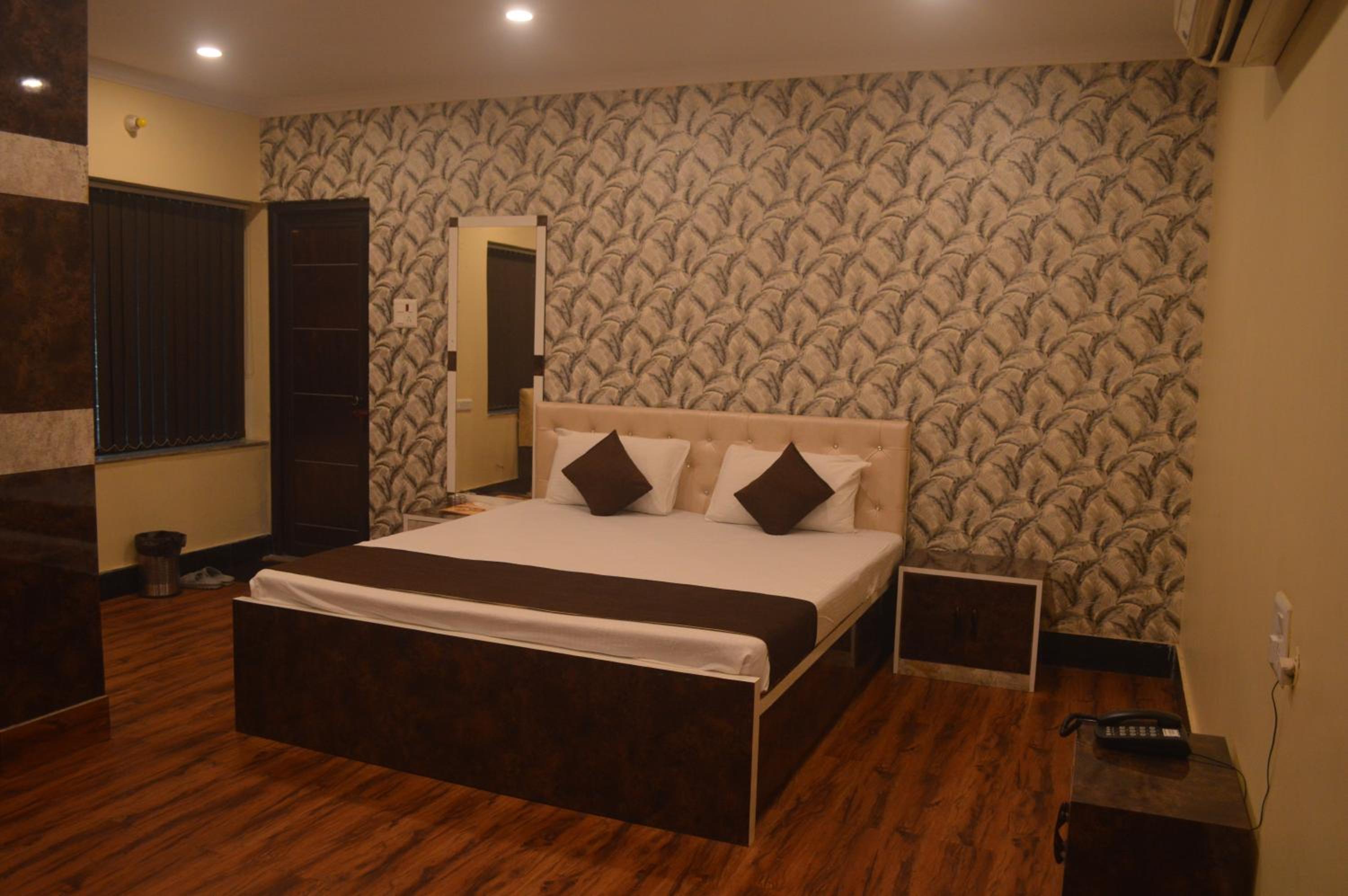 Superior King Room photo 3