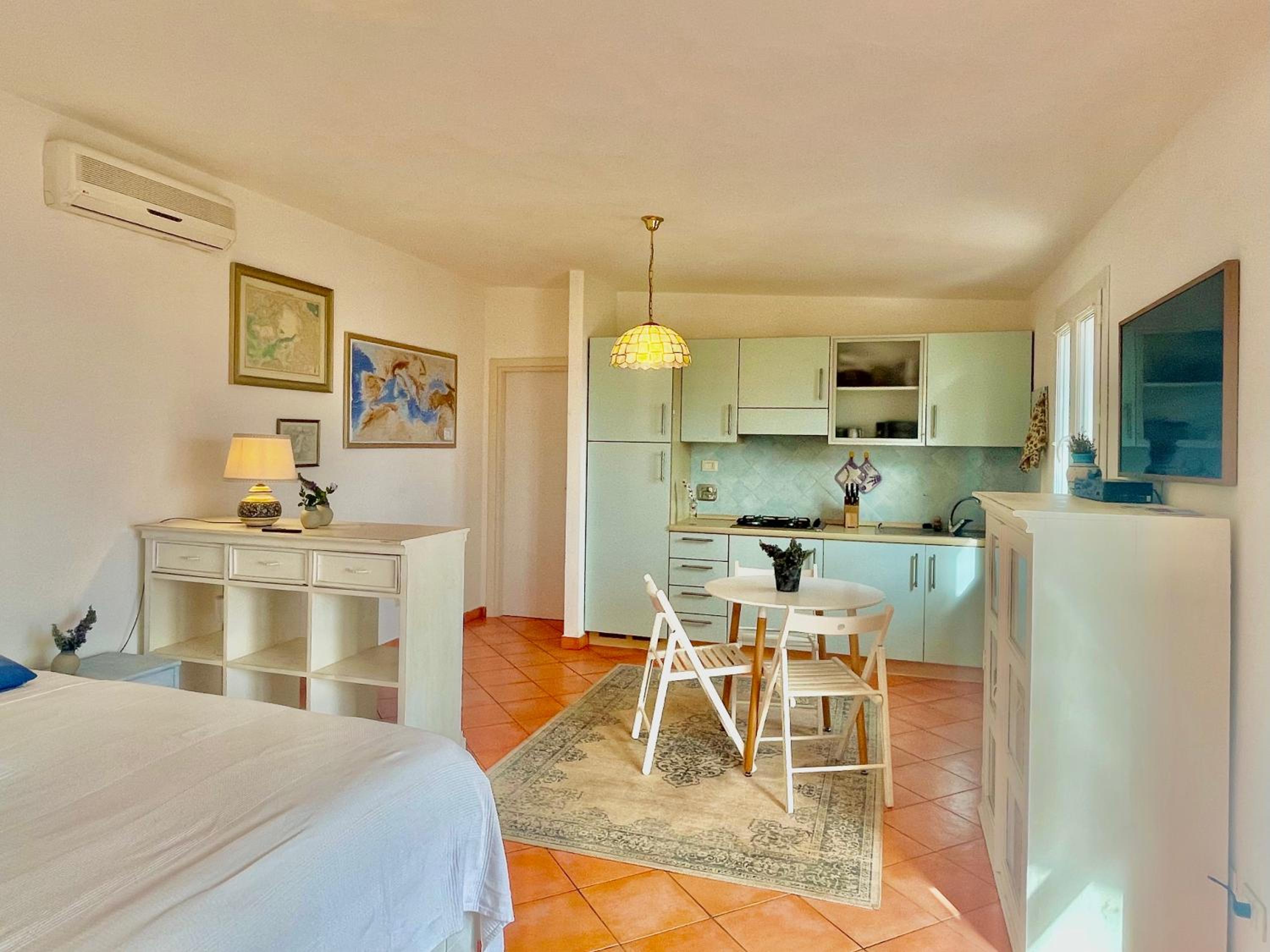 Studio Apartment with Sea View photo 1