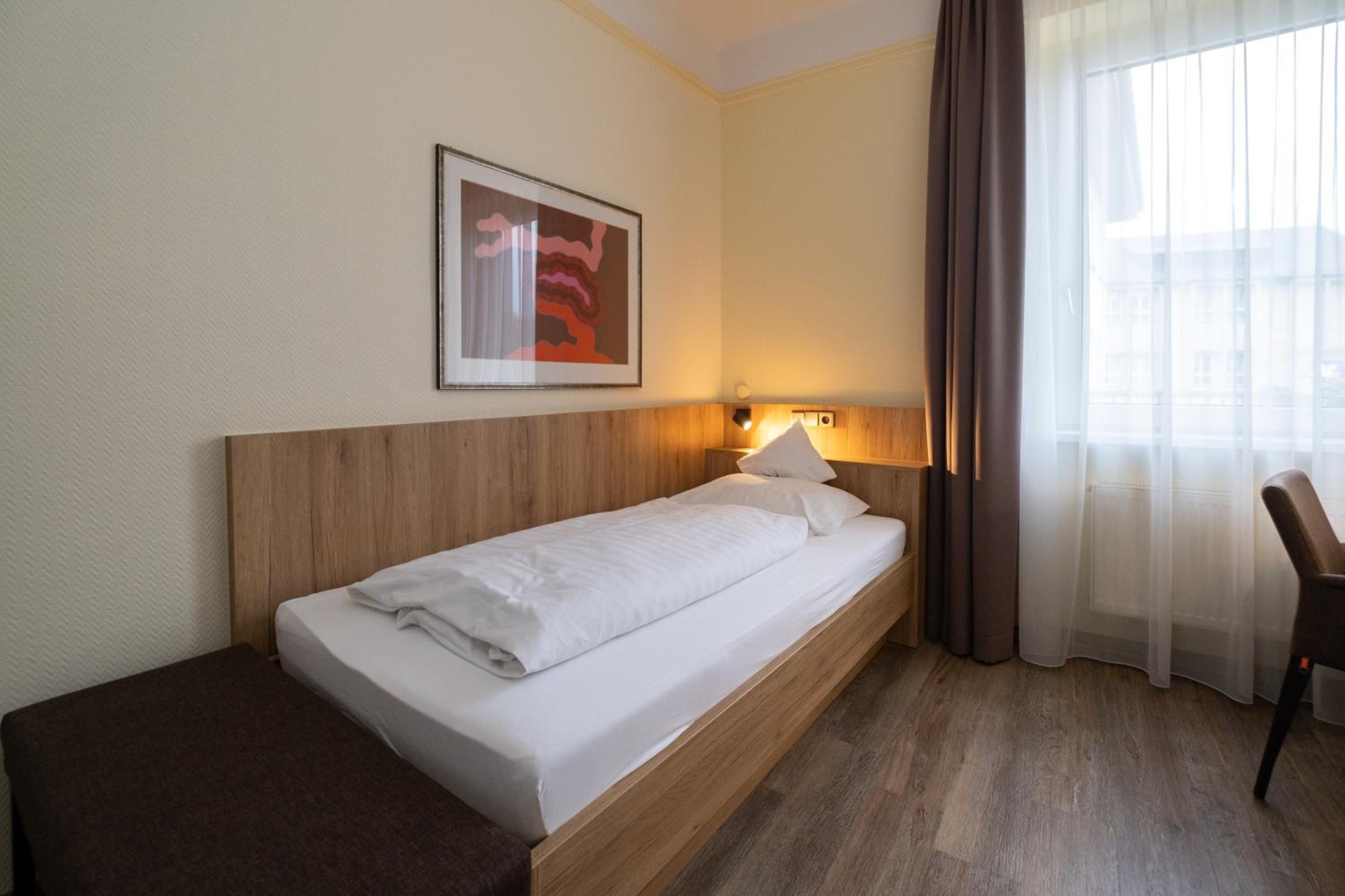 Single Room photo 2