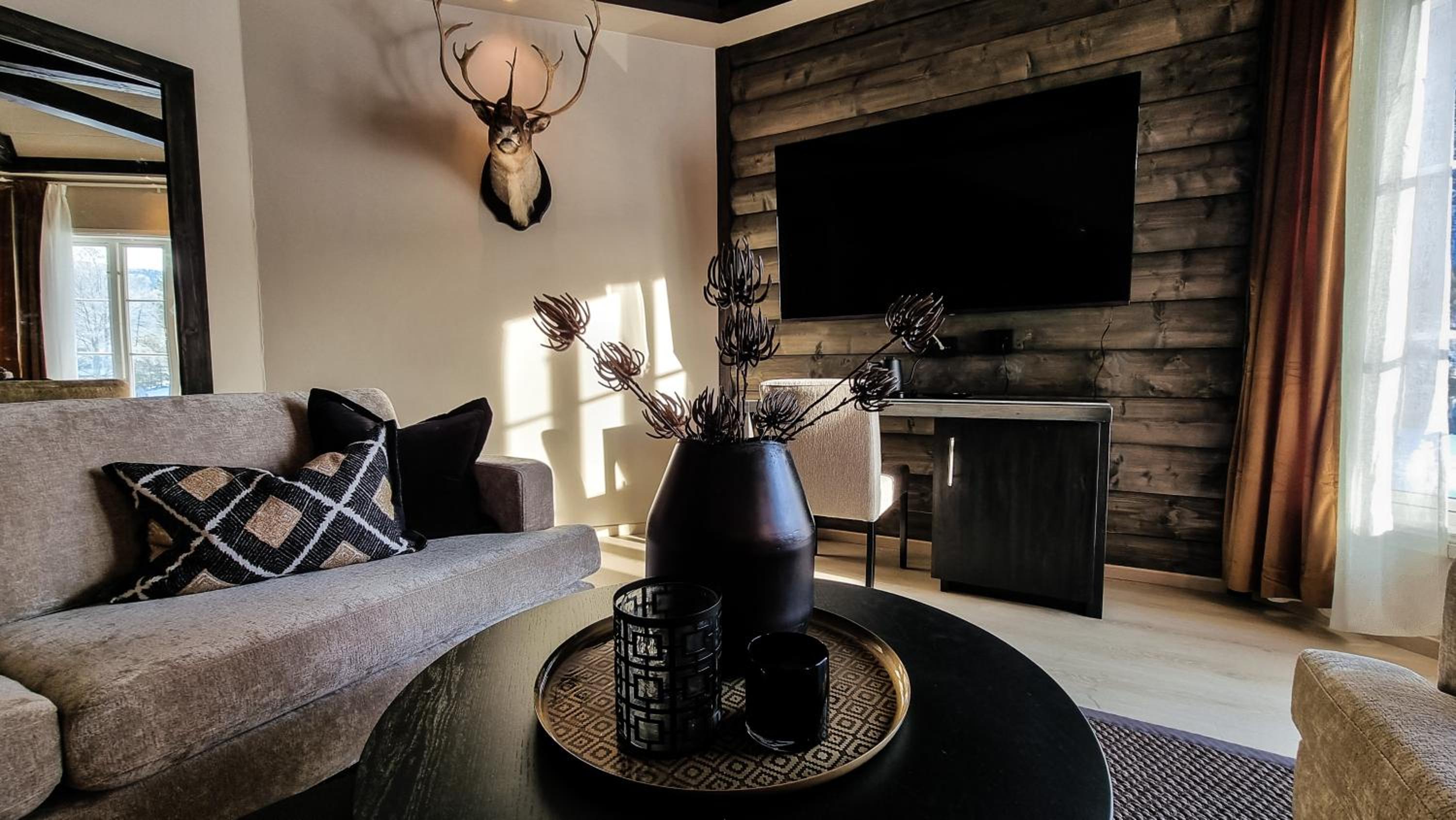 Suite with Mountain View photo 1