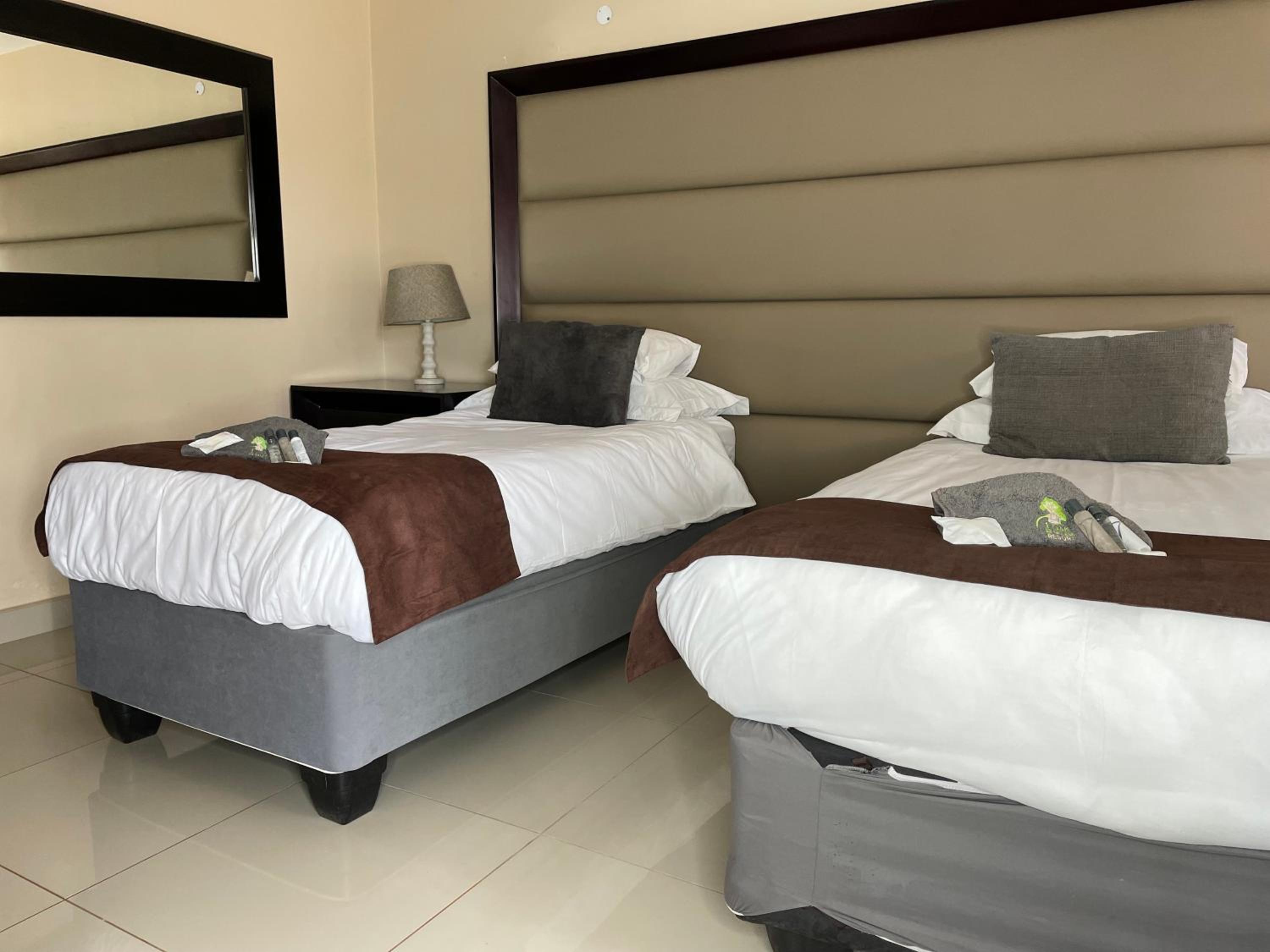 Standard Twin Room photo 1