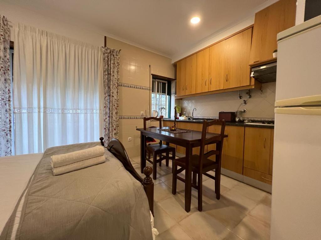 Suite with Balcony - Photo 6