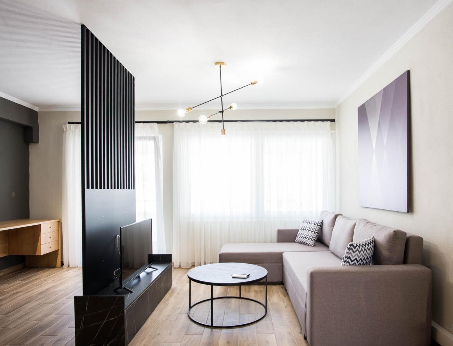 One-Bedroom Apartment photo 1