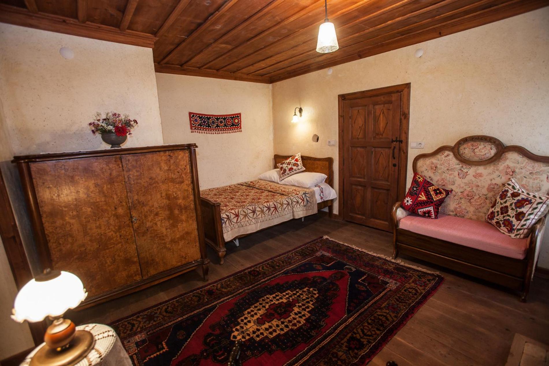Mansion with Kitchen and Two Bedrooms - Photo 7