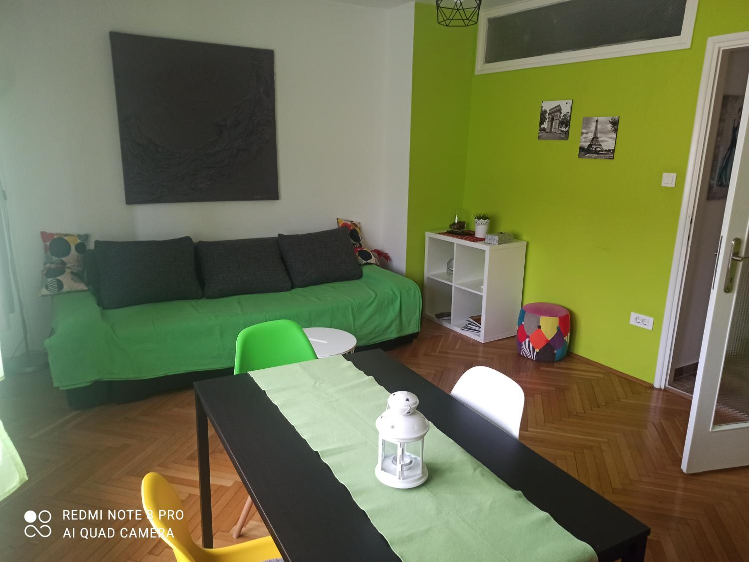 One-Bedroom Apartment - Photo 34